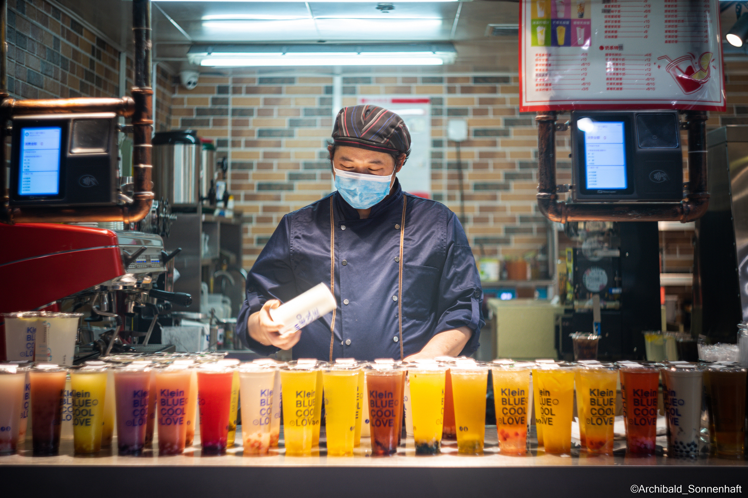 Campaign to the radio station. Photographer in Guangzhou, China. Archibald Sonnenhaft
