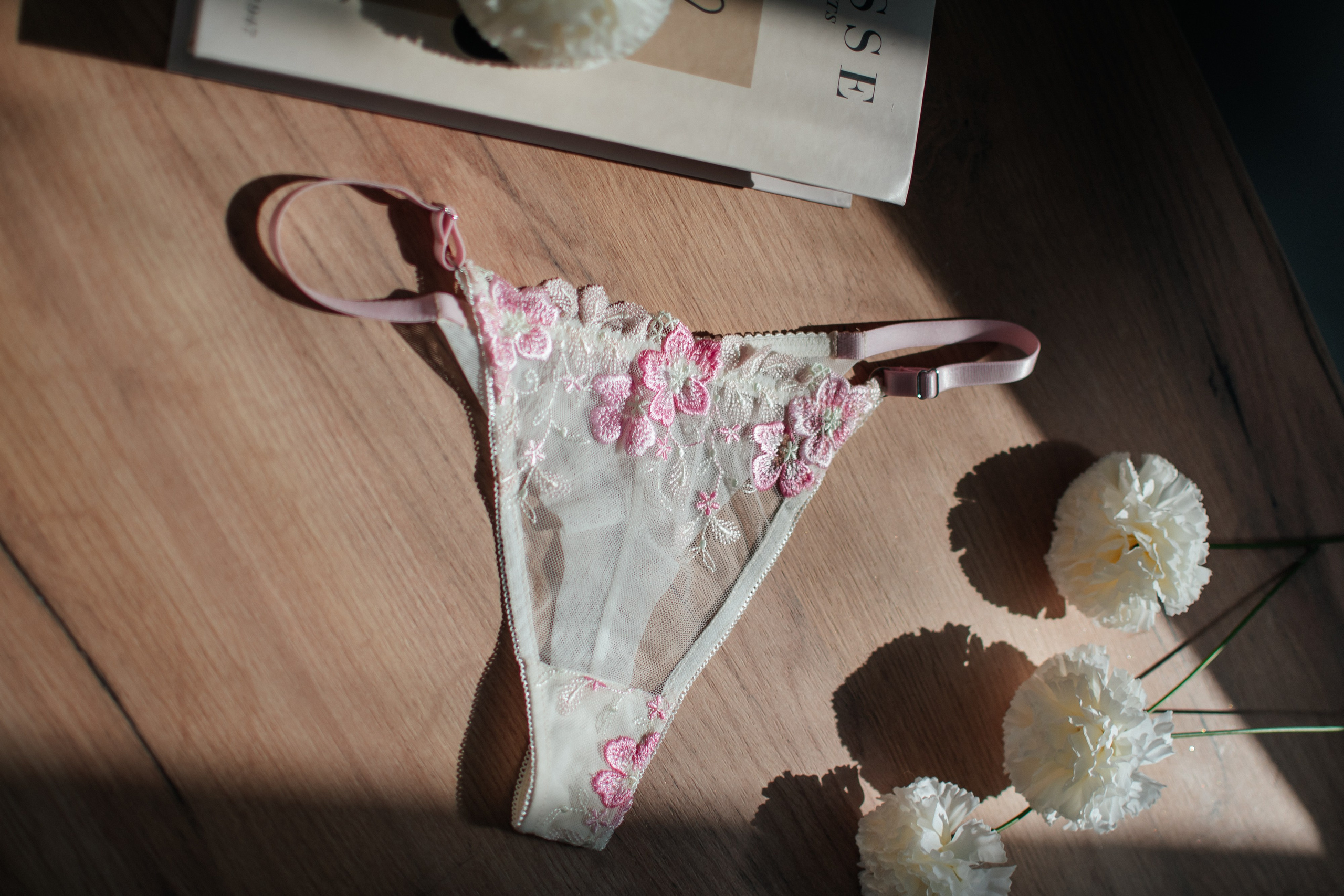 Каталог. VAM brand — нижнее бельё ручной работы