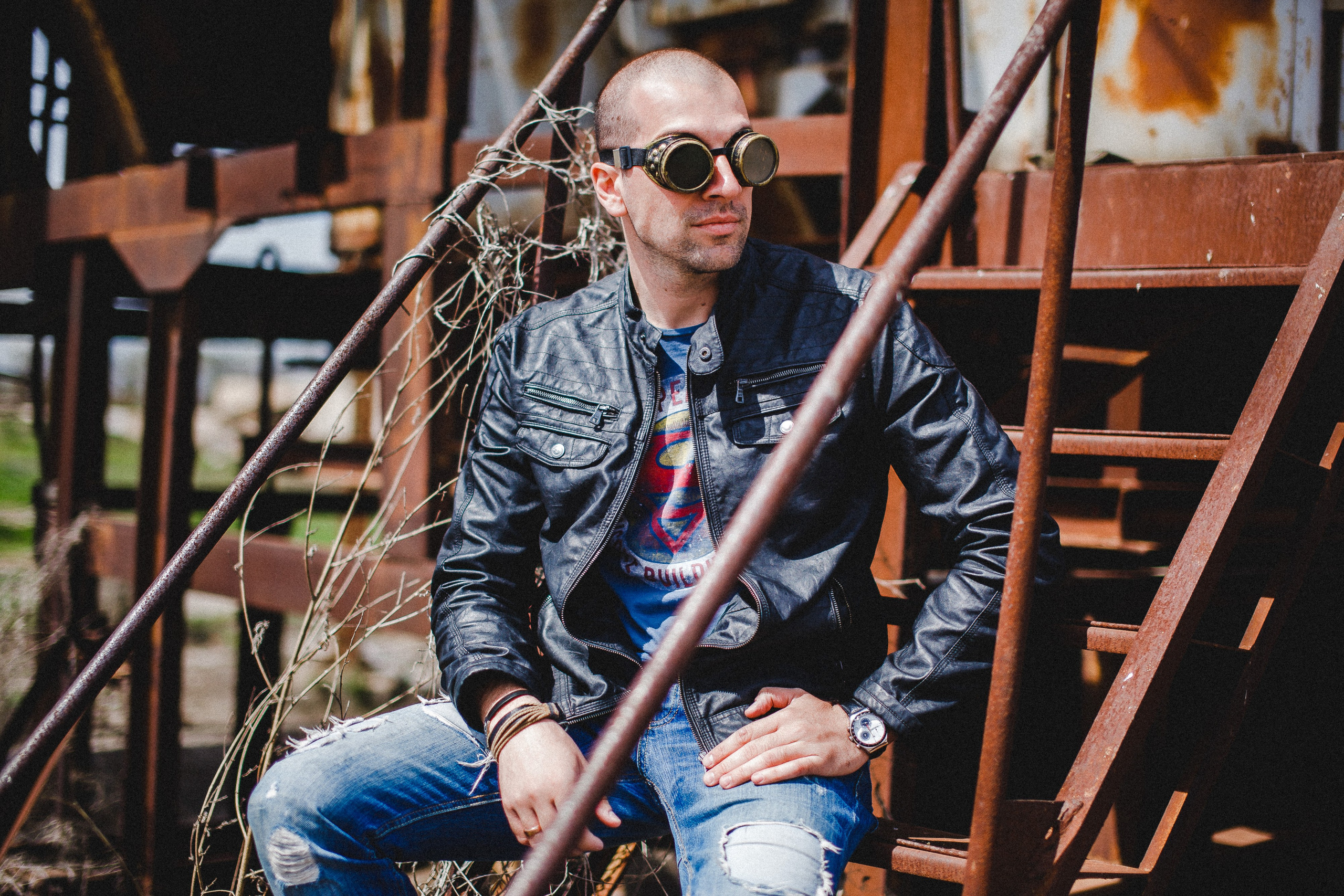 Контакты. Я Игорь, проживаю в Краснодаре и снимаю по всей России — Я видеограф в разных направлениях и готов познакомить Вас со своим творчеством