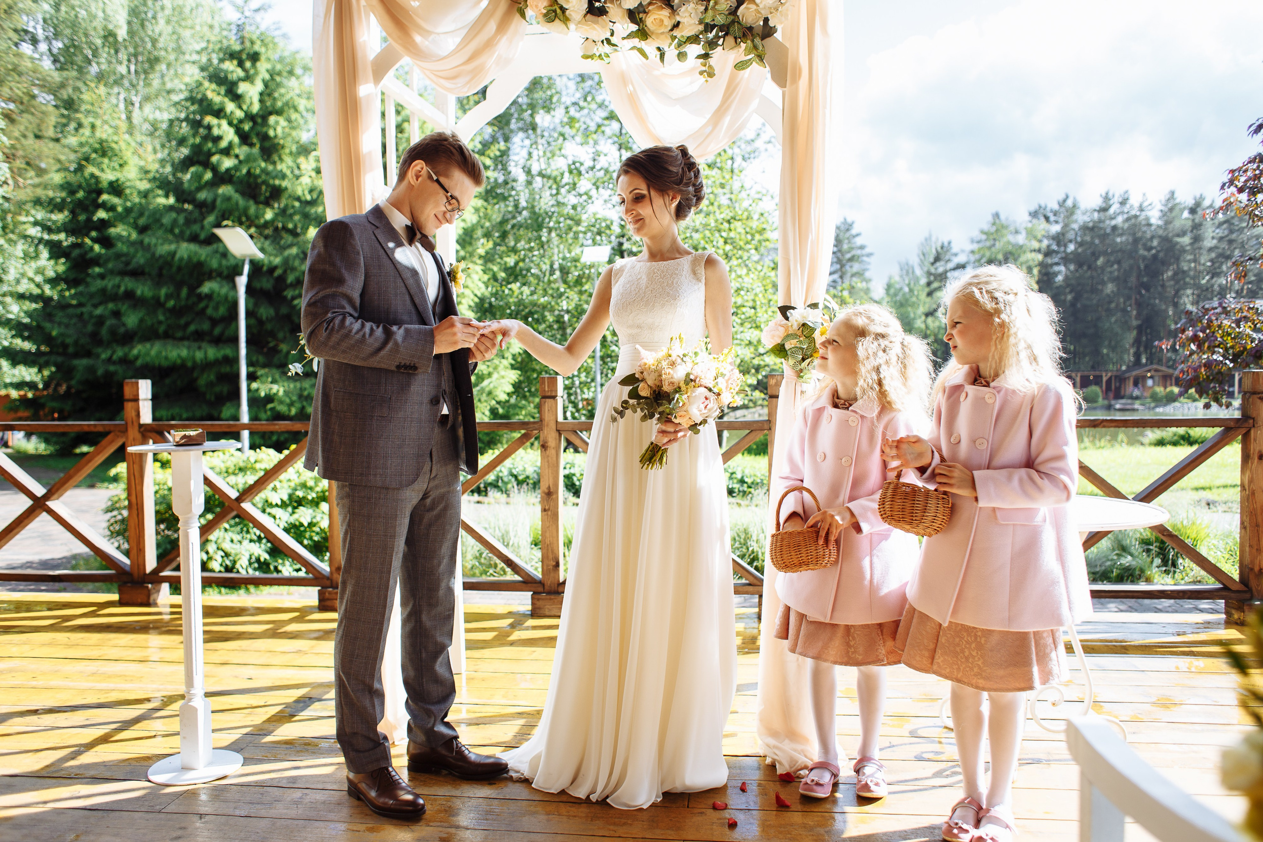 Выездная регистрация брака организация и особенности, цена. Свадебный фотограф Москва и МО Сергей Киржаев