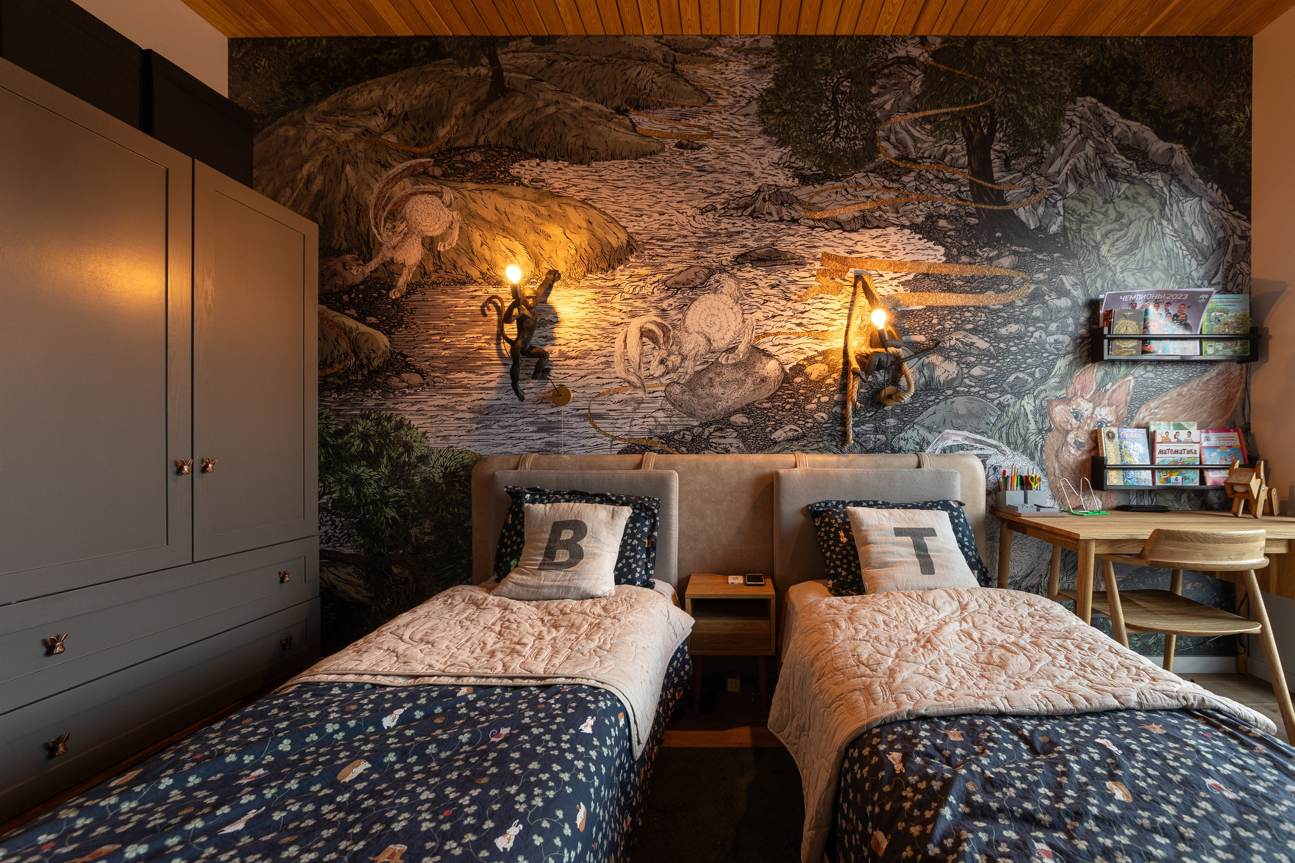 Интерьерная съёмка спальни — квартира Минск