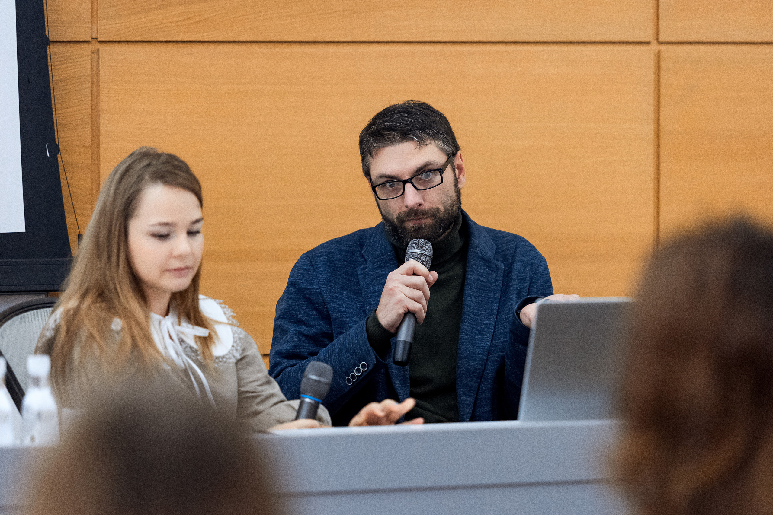 Olga Mikhalchuk performed with an artist-talk in Zaryadye Mediacenter. Olga Mikhalchuk, visual artist