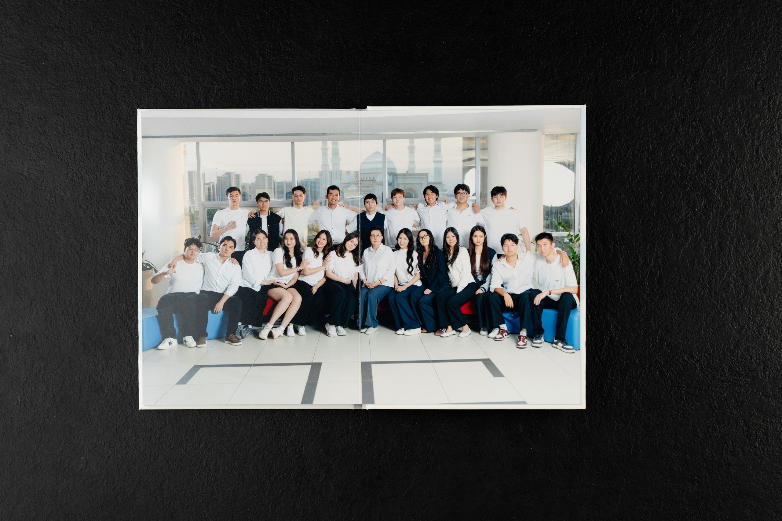 Супер. Выпускные альбомы в Нур-Султане (Астана) и по всему Казахстану