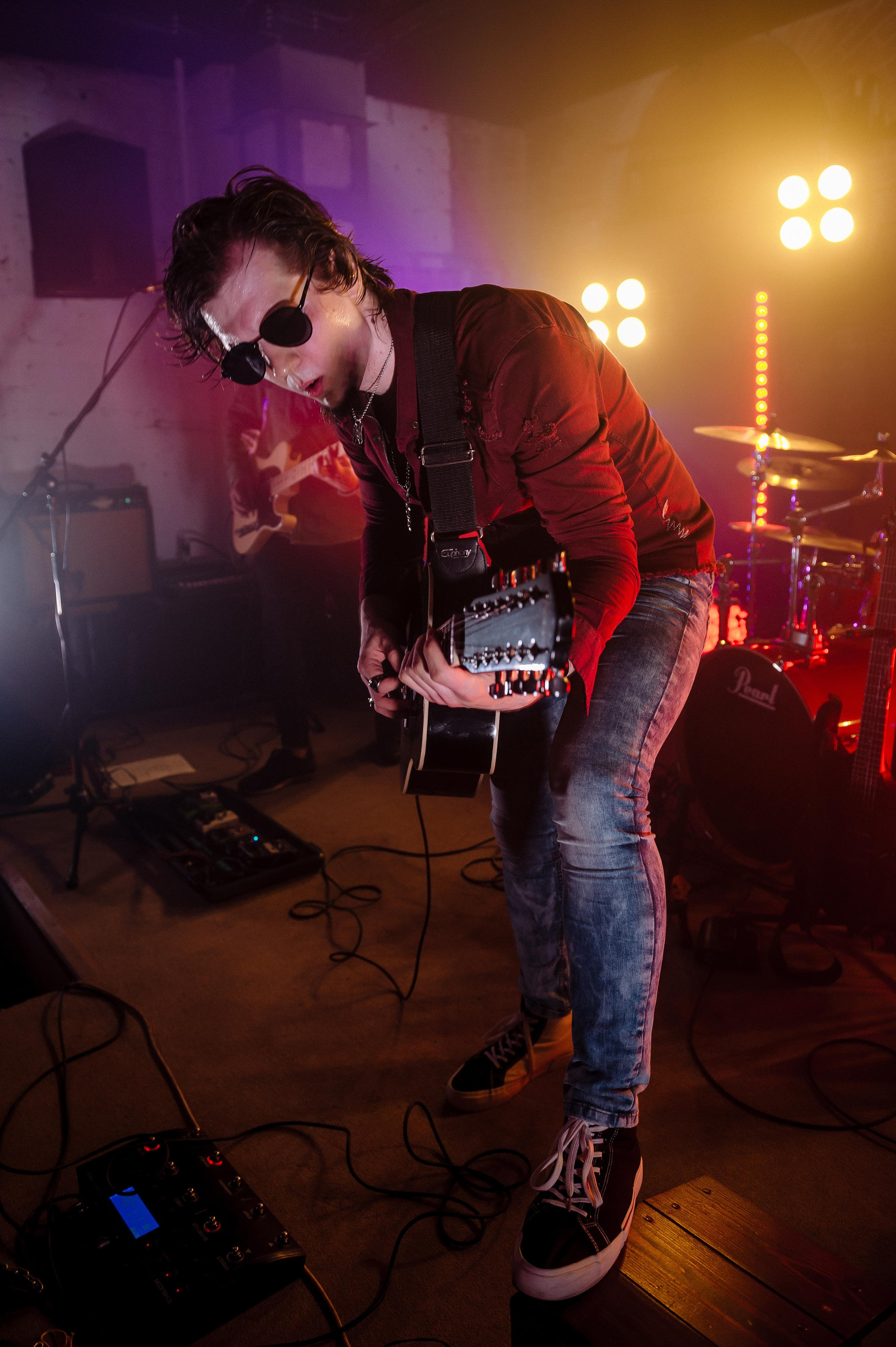 Milestone — Live in The Local Pub. Репортажный и свадебный фотограф в Курске Борис Захарчук