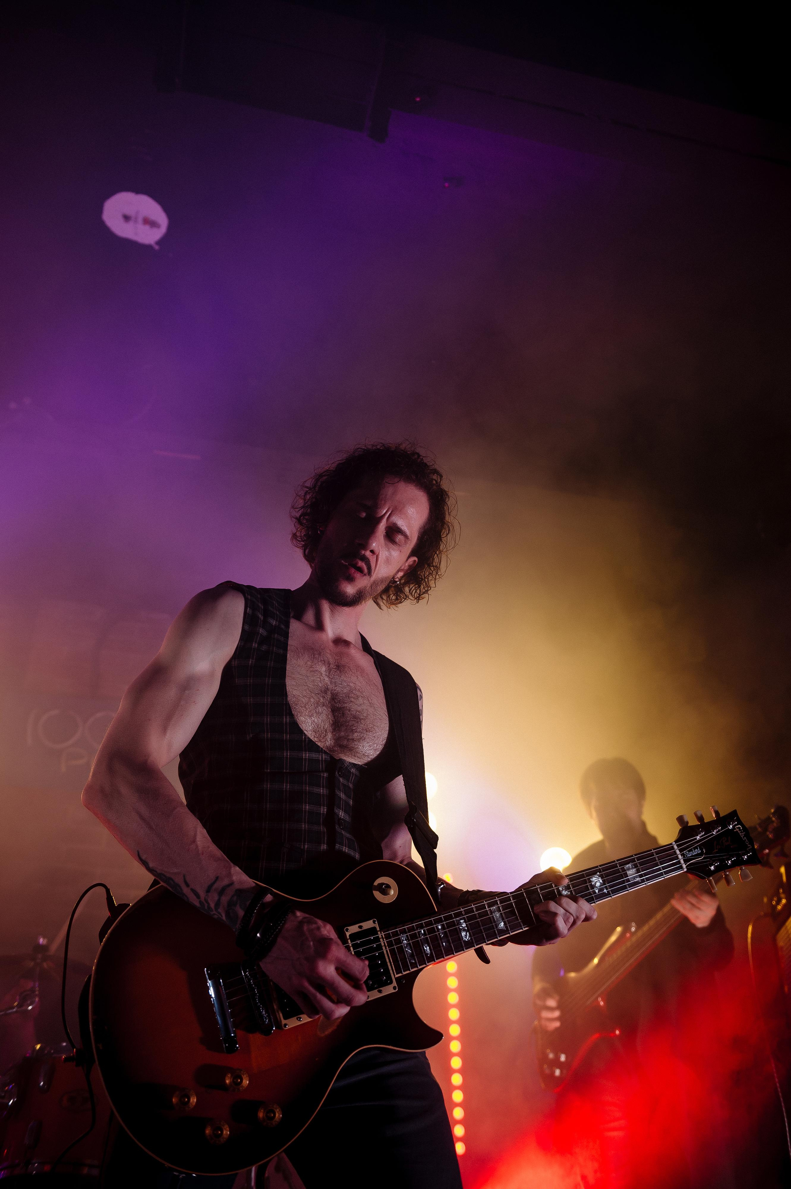 Milestone — Live in The Local Pub. Репортажный и свадебный фотограф в Курске Борис Захарчук