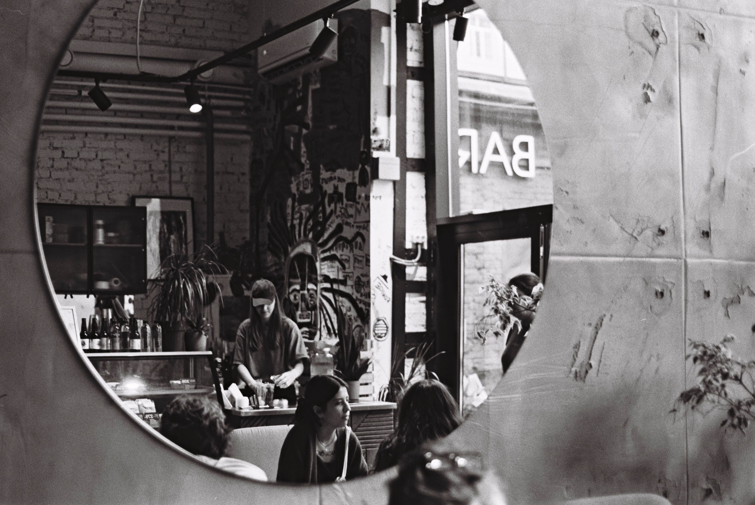 Контакты. Street и Lifestyle съёмки в Москве