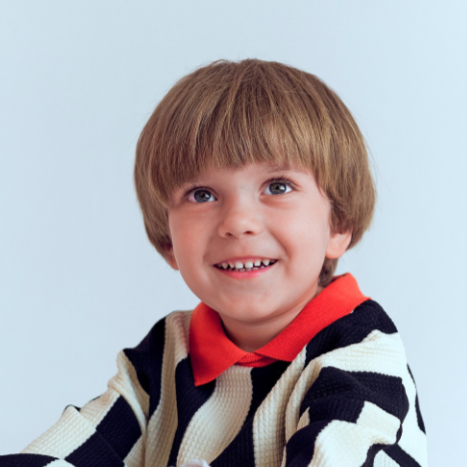 Модели дети для предметной съемки детских аксессуаров в Казани.