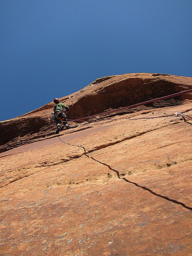 Cerberus Gendarme (1468 м), маршрут Touchstone Wall. Премия Стальной Ангел