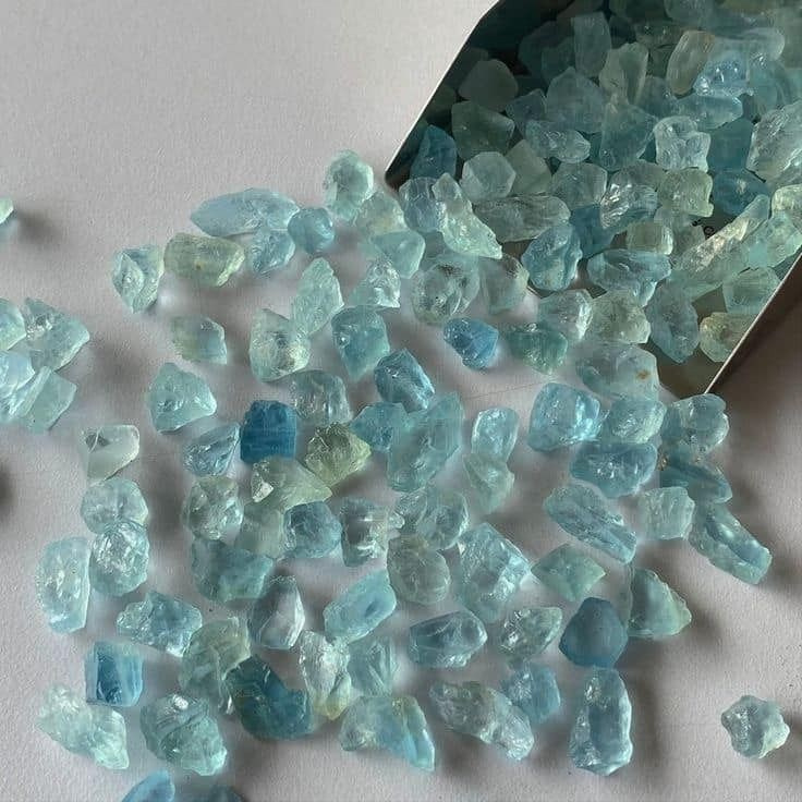 Аквамарин. Marketillustration бесплатные открытки, пригласительные на день рождения, свадьбу, шаблоны для печати