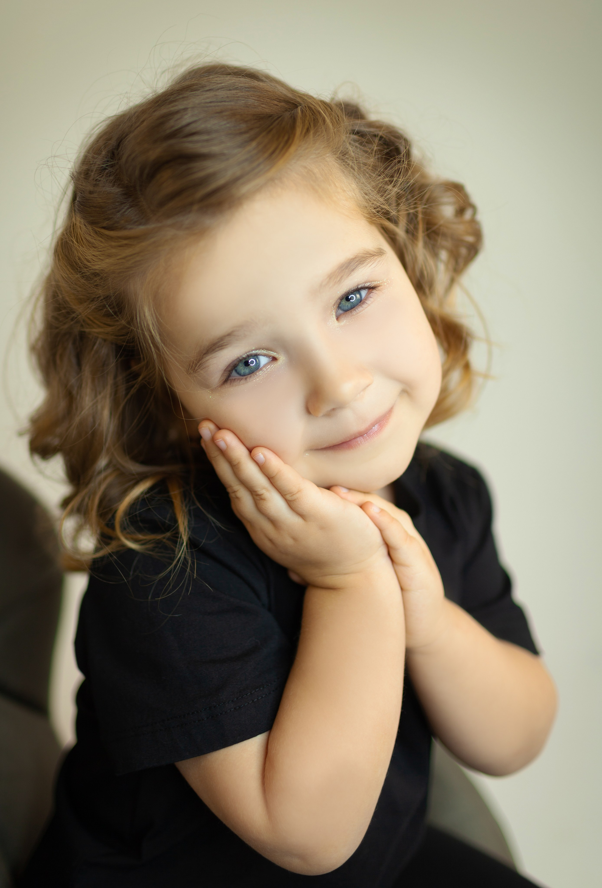 База моделей. Модельное Агентство Alma Model Management