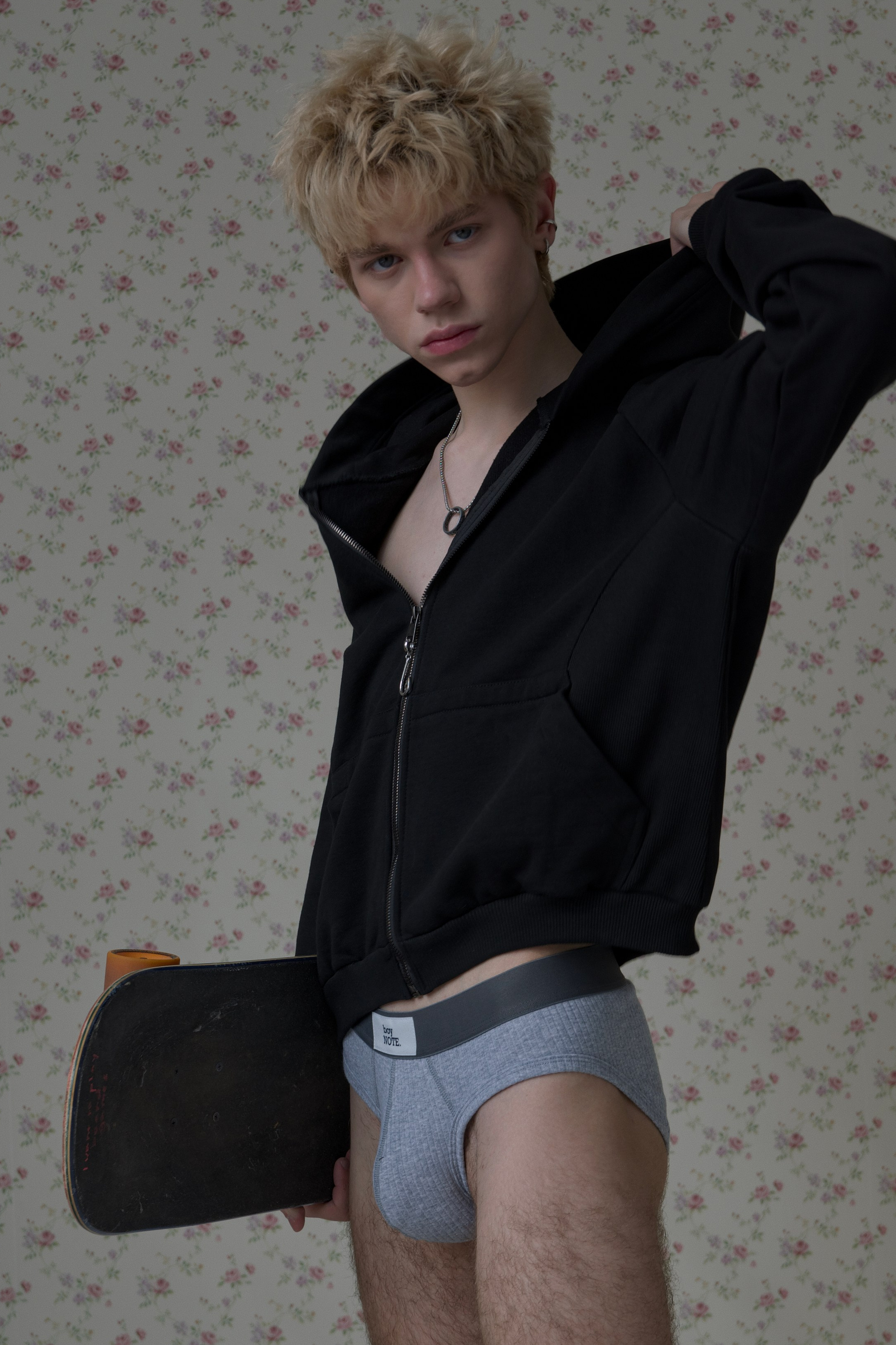 Boy NOTE. Дизайнерская мужская одежда, которую может носить Ваша девушка