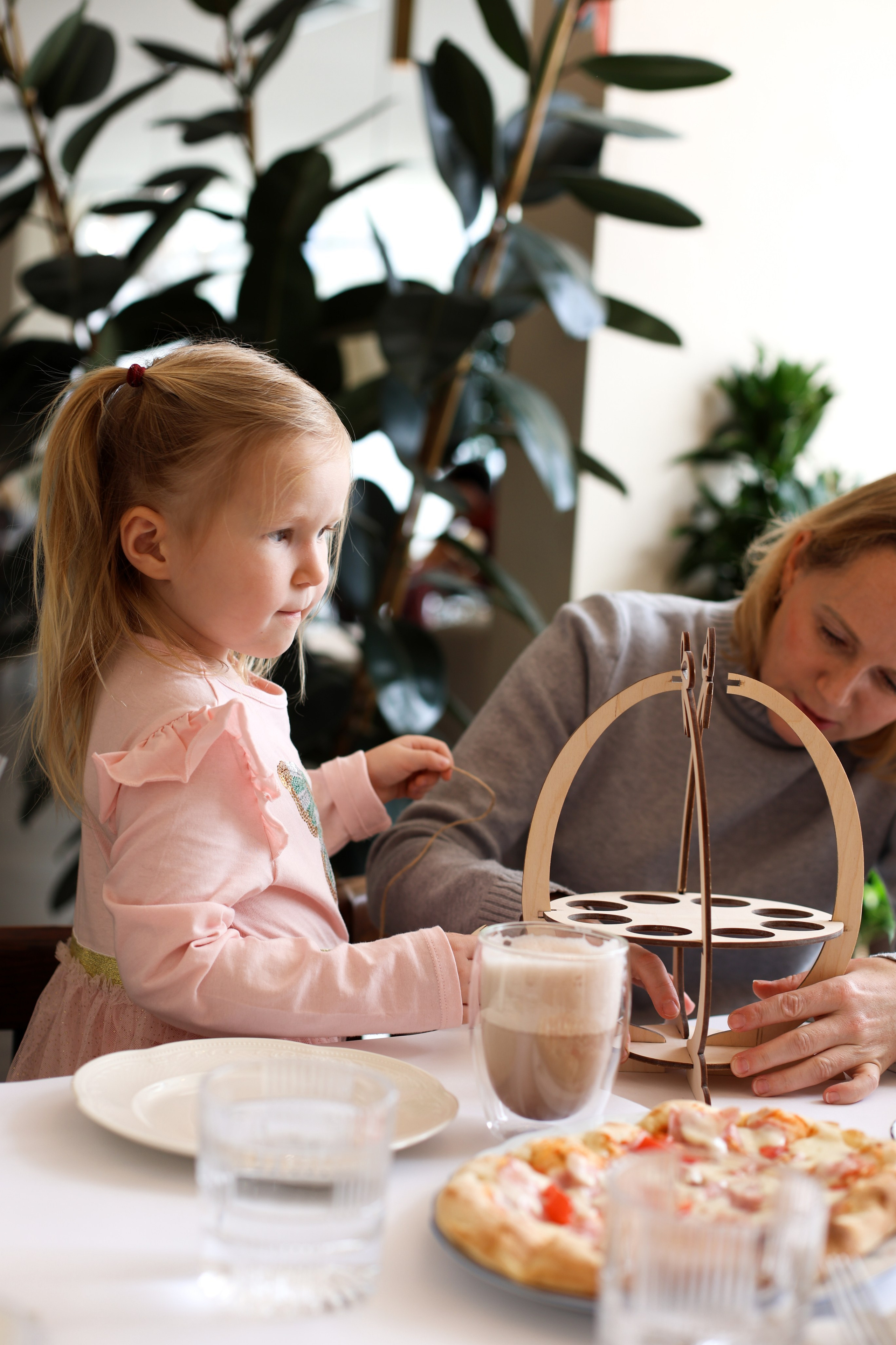 репортажная съемка после свадьбы кафе мероприятия праздники фотосессия 