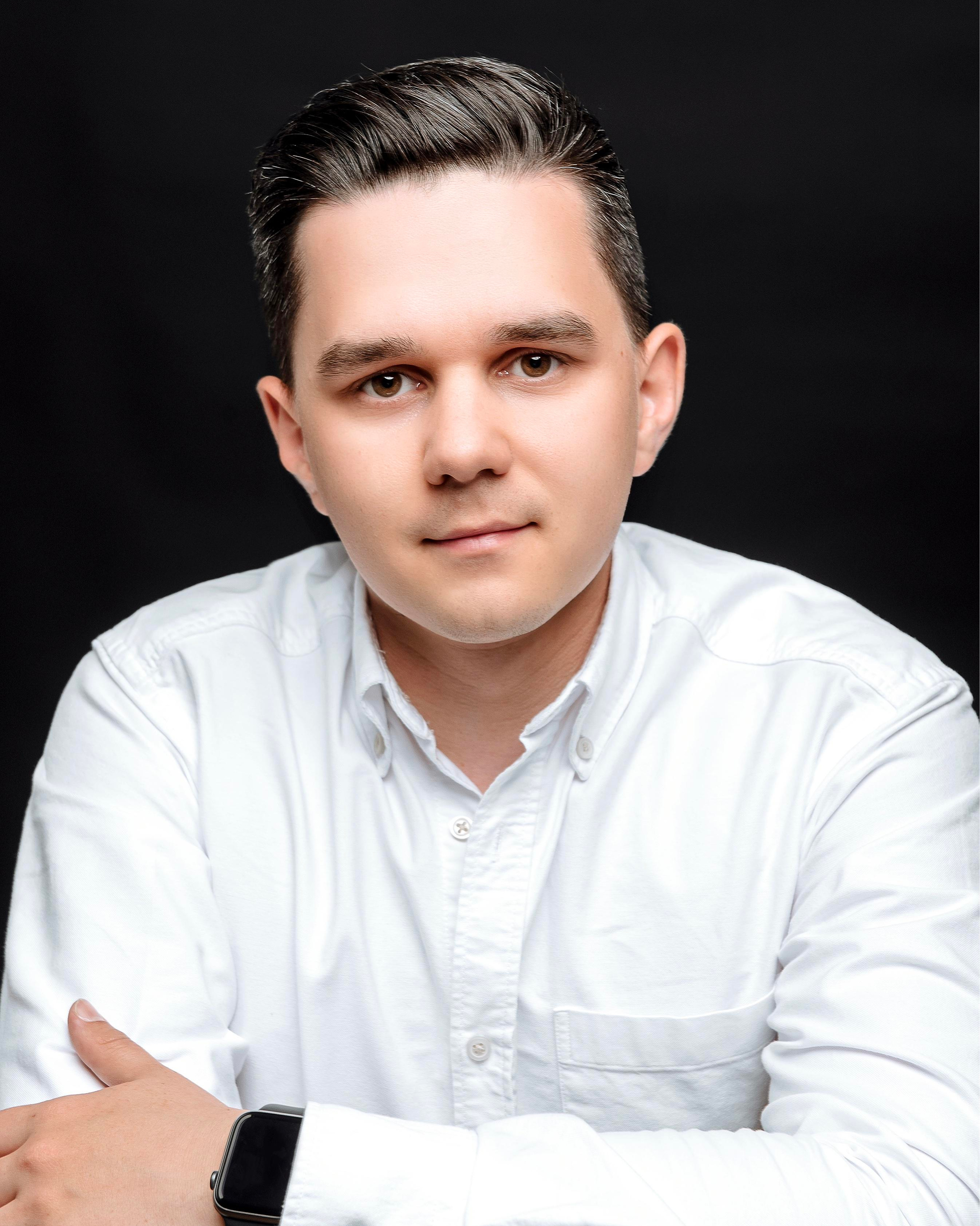 Контакты. Репортажный и Свадебный фотограф в Москве Макс Макаров