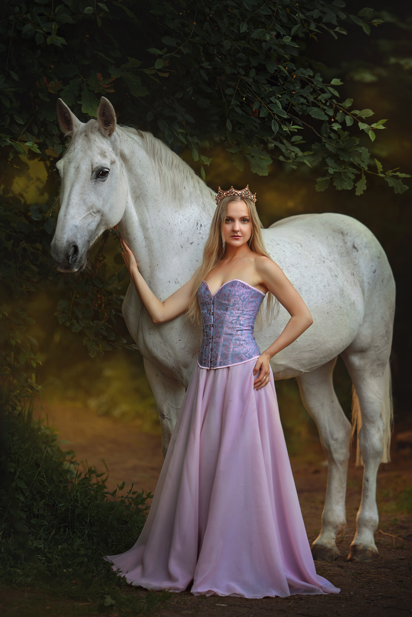 Доступные костюмы. Фотограф Вероника Ранцева, фотосессии с лошадьми в Минске и Могилеве