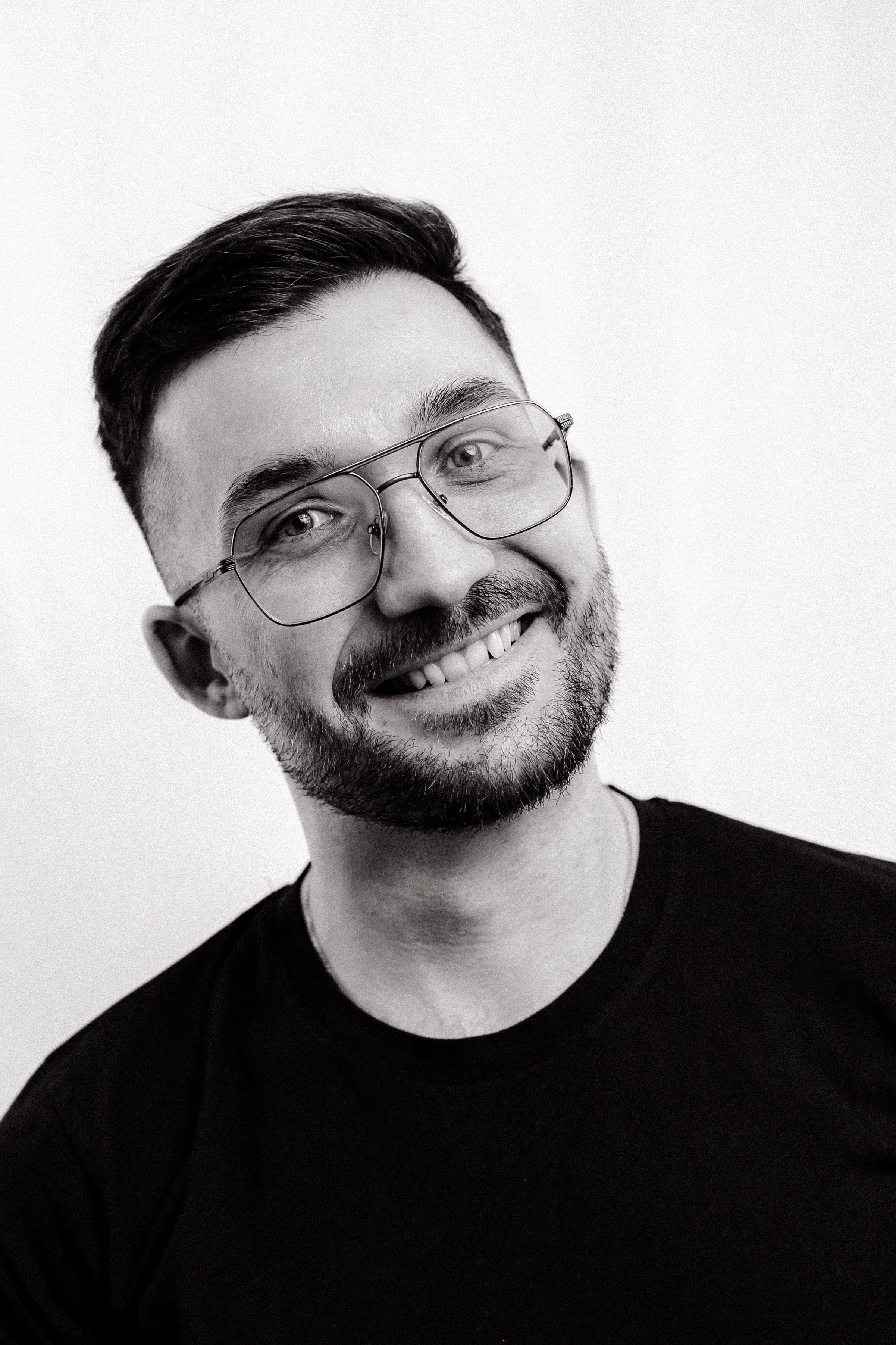 Фотосессия в Таганроге — черно-белый портрет с характером | Антон Бакарюк