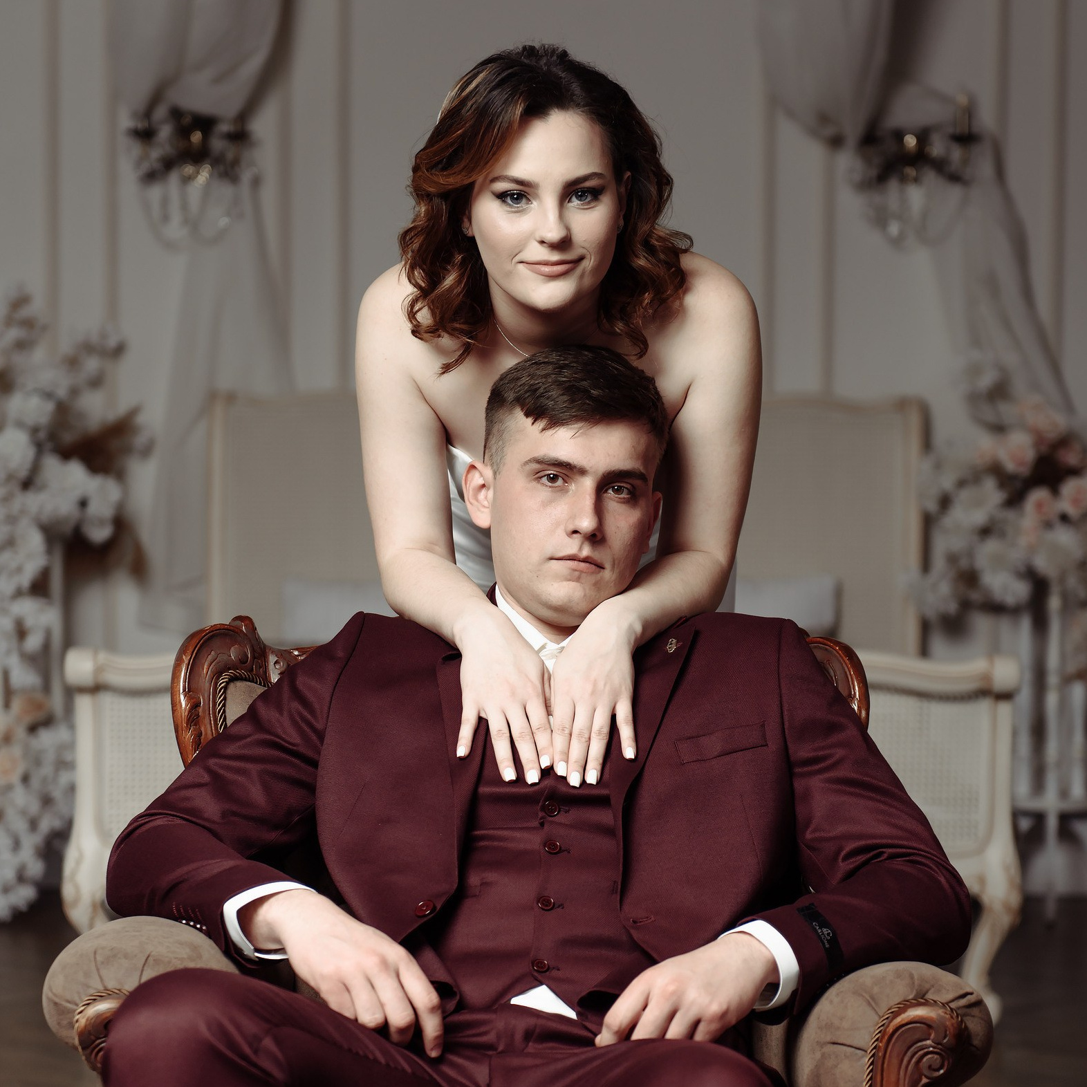 Я использую только профессиональное оборудование и программное обеспечение, чтобы гарантировать высокое качество моих работ. Моя цель — создать фотографии, которые будут радовать вас долгие годы и станут частью вашей личной истории.