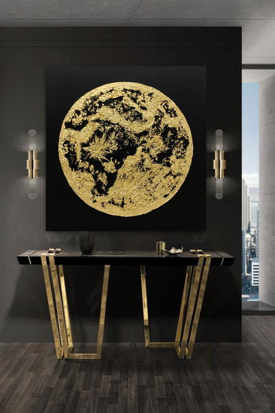 черная картина с золотом