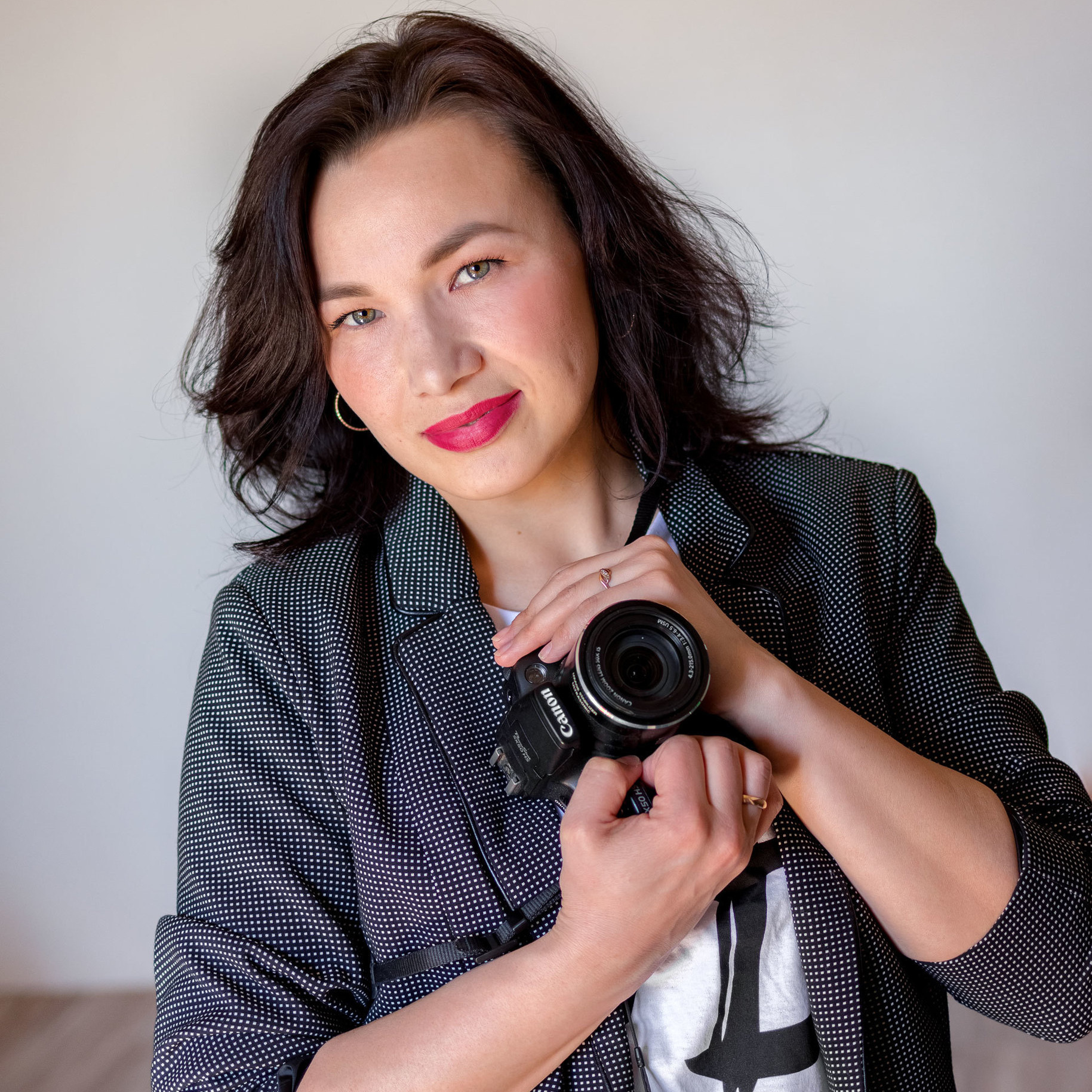 Контакты. Детский и семейный фотограф Эльвира Воронина Удомля Тверь