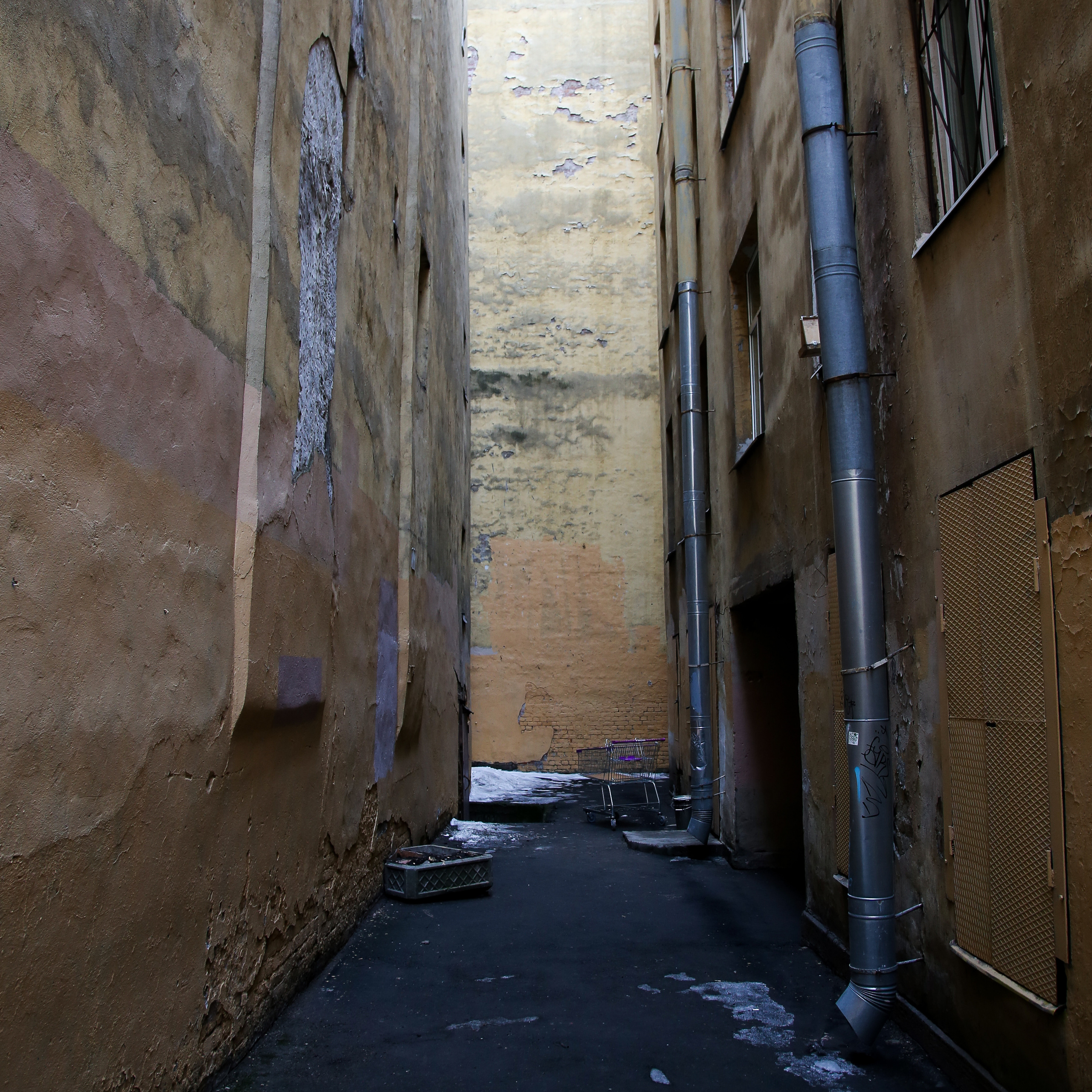 Большой Казачий переулок и дом купца Захарова. Фотограф Юля Постнова