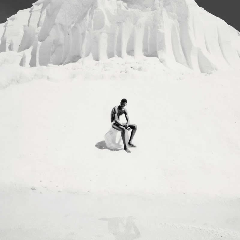 Что сегодня считается минимализмом? Разбираем победителей Minimalist Photography Awards 2026. Фотограф Константин Шамин