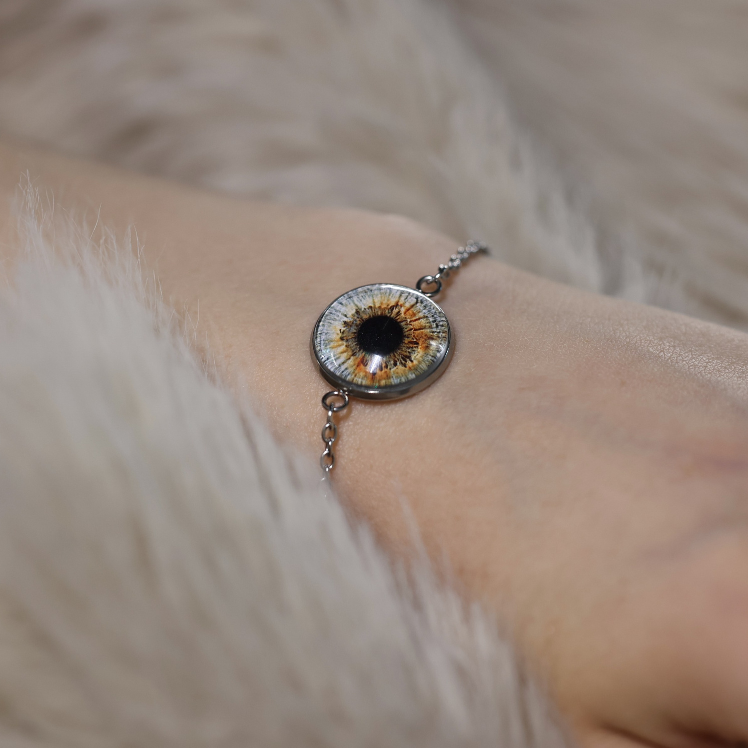 Услуги. Макро Фото радужки глаза в Зеленоградске