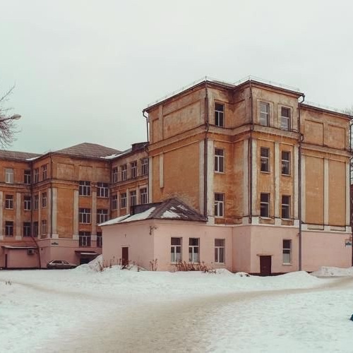 Здание-дворец. История главной достопримечательности Тюменских Сараев