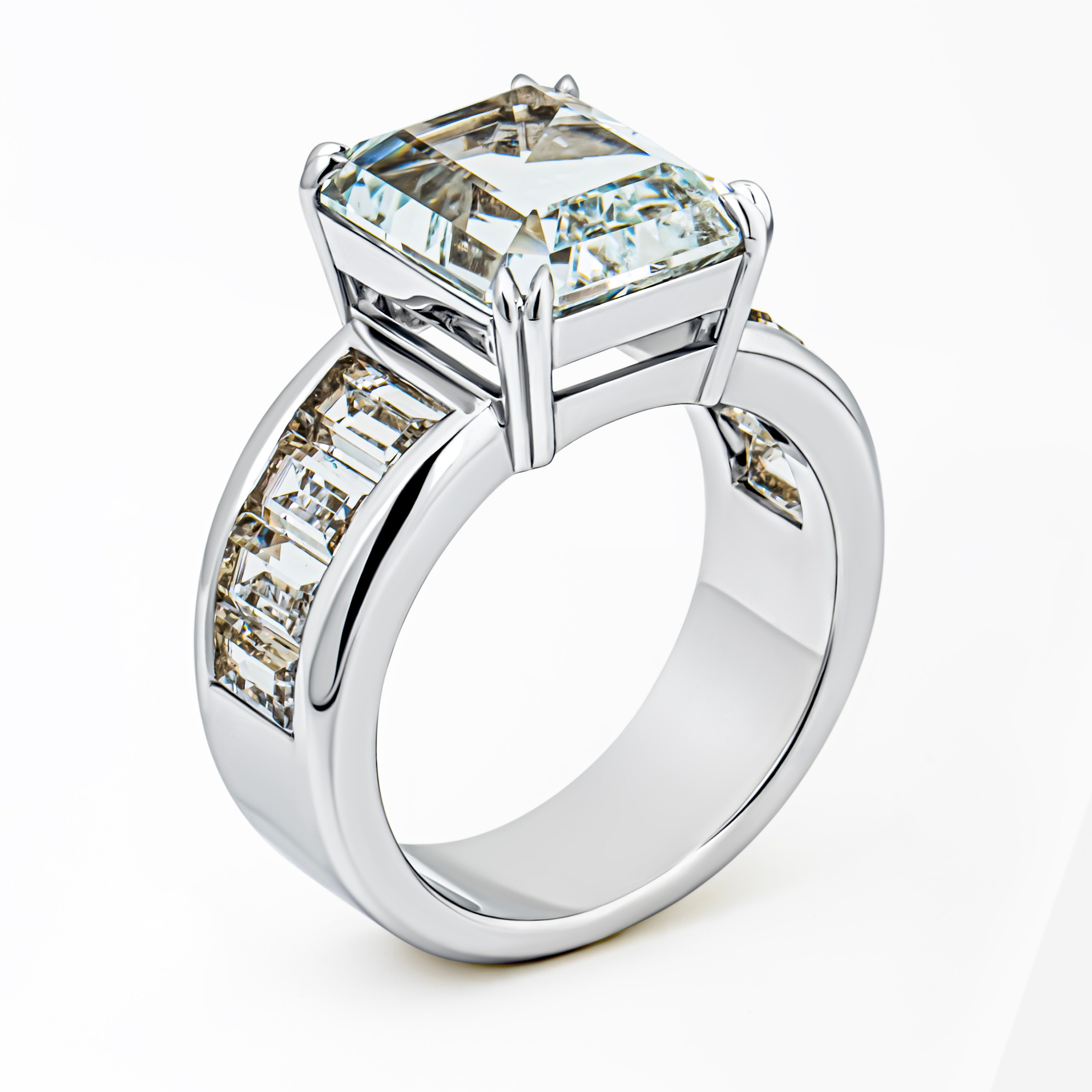 Фотограф ювелирных украшений в Санкт-Петербурге Воробьева Мария