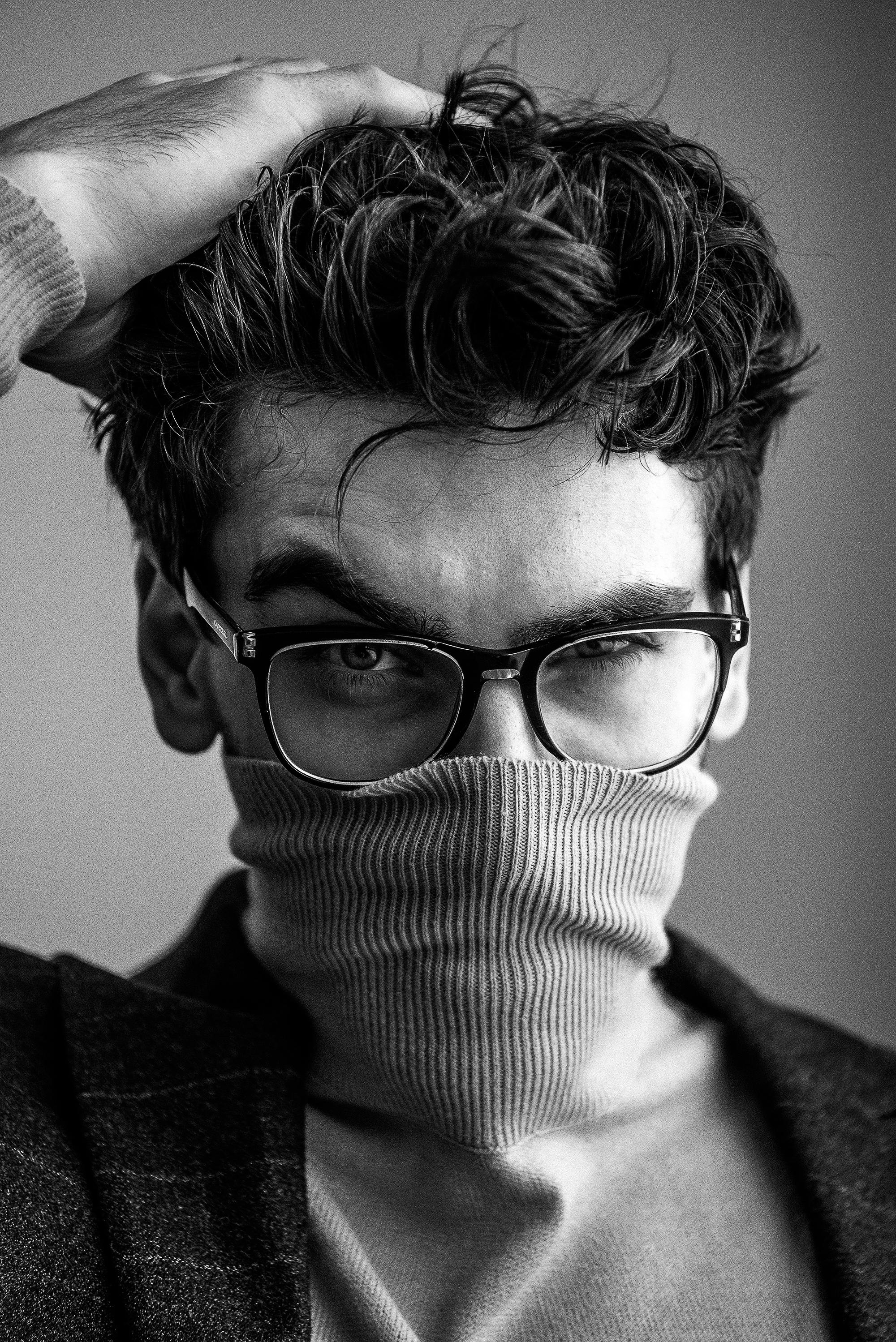 мужской портрет с боковым светом