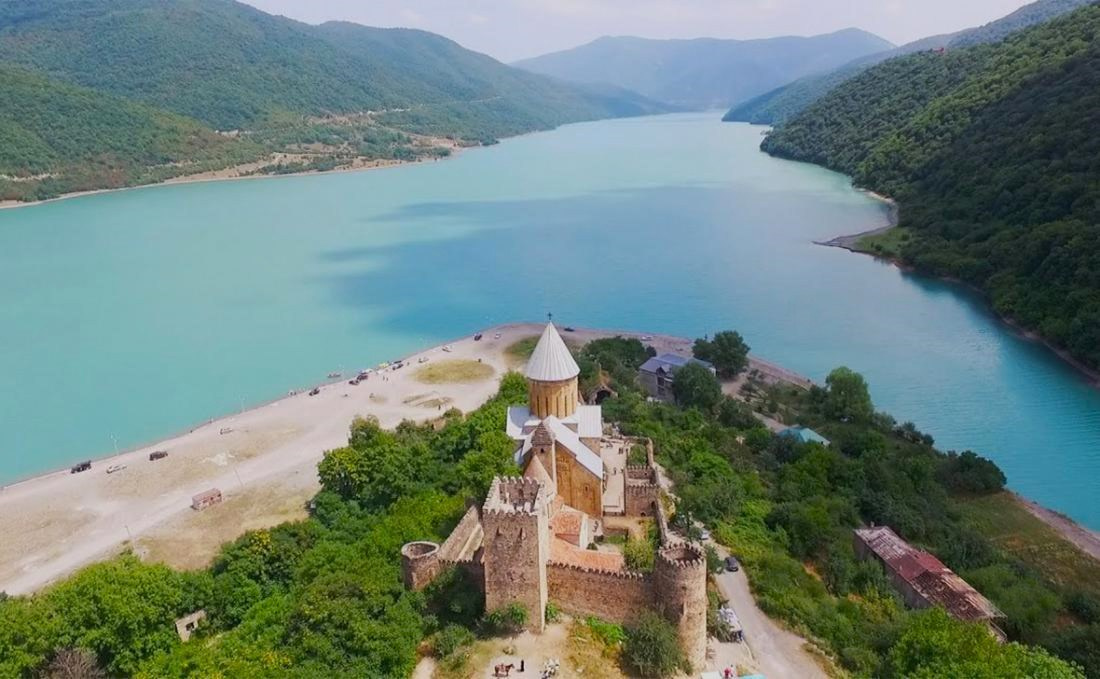 Женский тур в Грузию 8–11 мая 2026. Женский фотограф в Москве Екатерина Борисова Туры для женщин