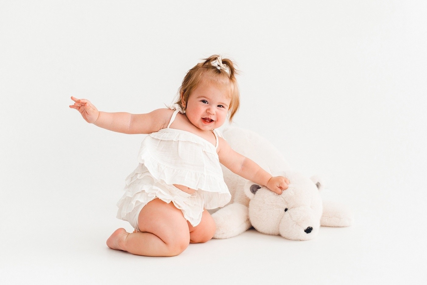 Photoshop Presets for White Background & Minimalist Photos | Soft & Clean Editing. Детская и семейная фотостудия Ольги Синицкой, ст. Брюховецкая