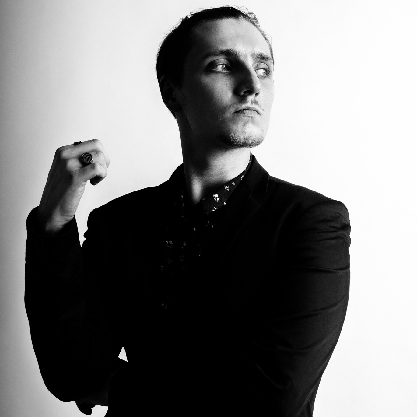 «Что стоит за портетом?» в Москве 18 мая