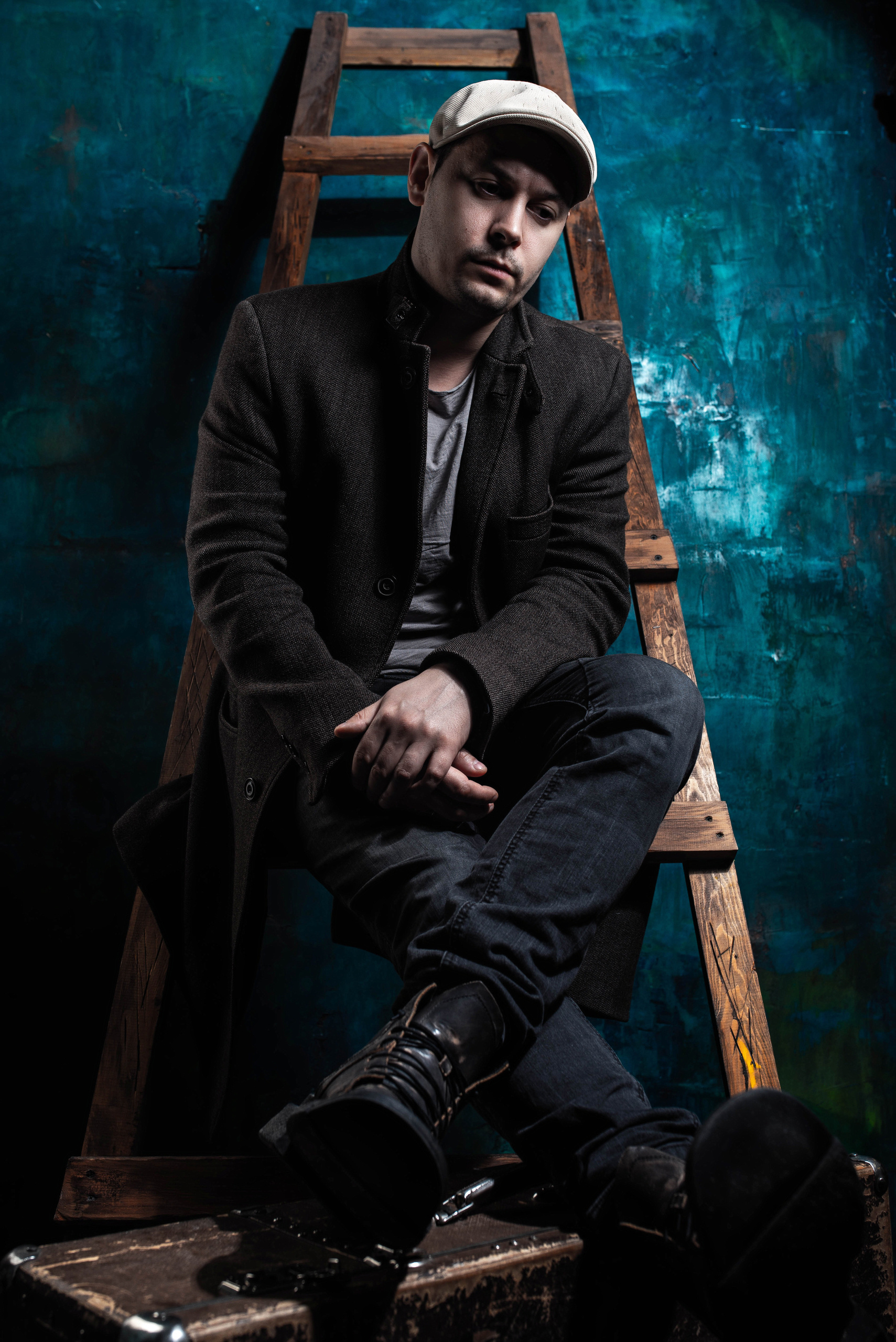 Портретная съемка актера. Владислав Ефанов. Фотограф Илья Осенко Воронеж