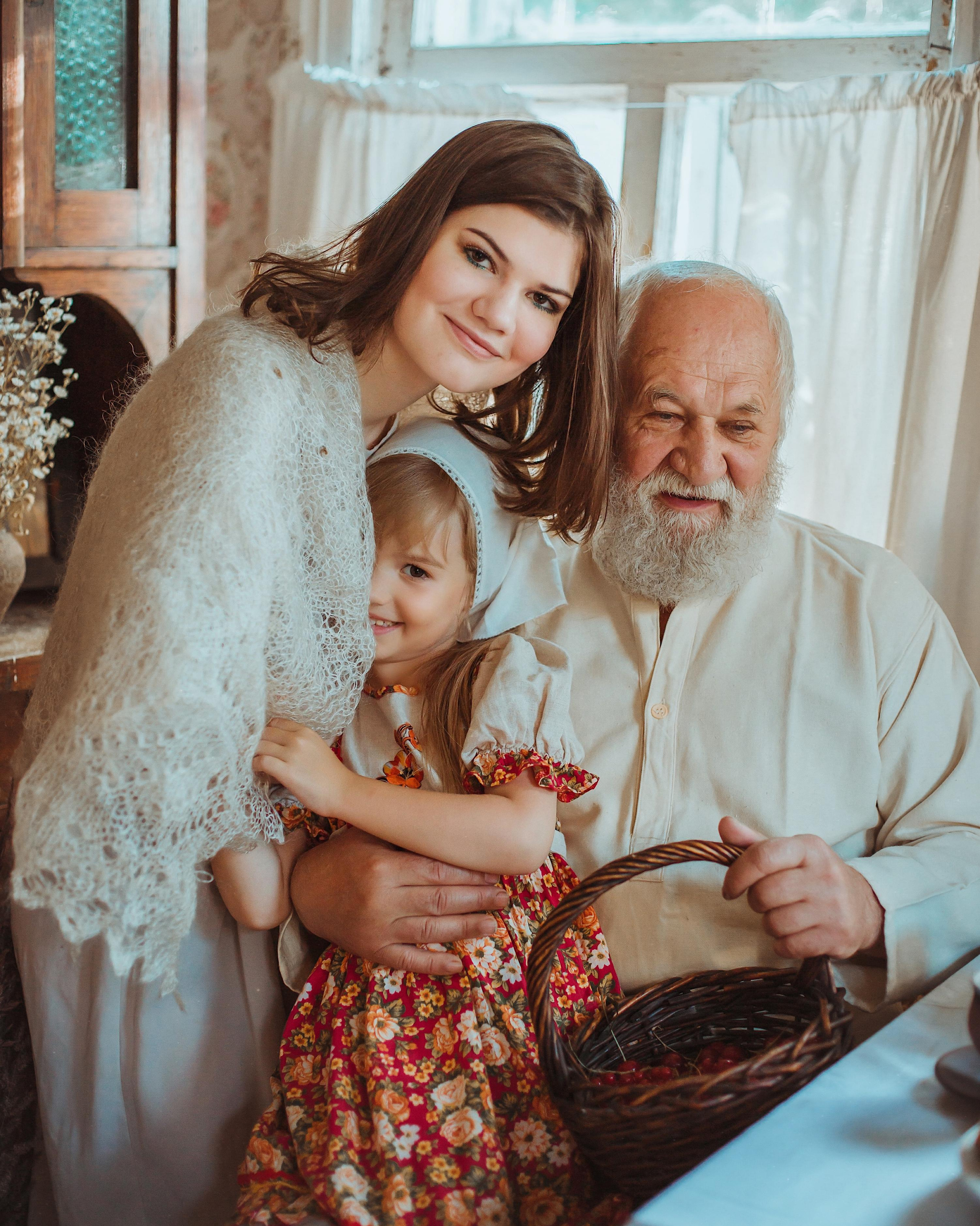 Семейная фотосессия, фотосессия в деревне, деревенский дом, чаепитие. Профессиональный фотограф, фотохудожник, видеограф из Москвы