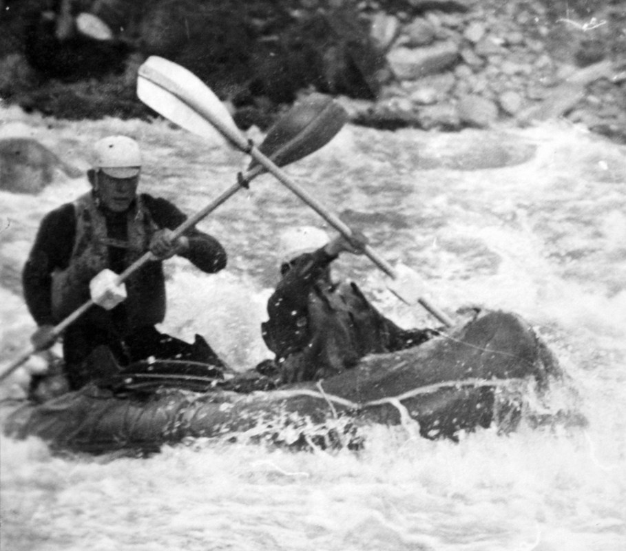 Первая экспедиция туристов-водников Алтая (1970). Фотограф Эдуард Алмадаков
