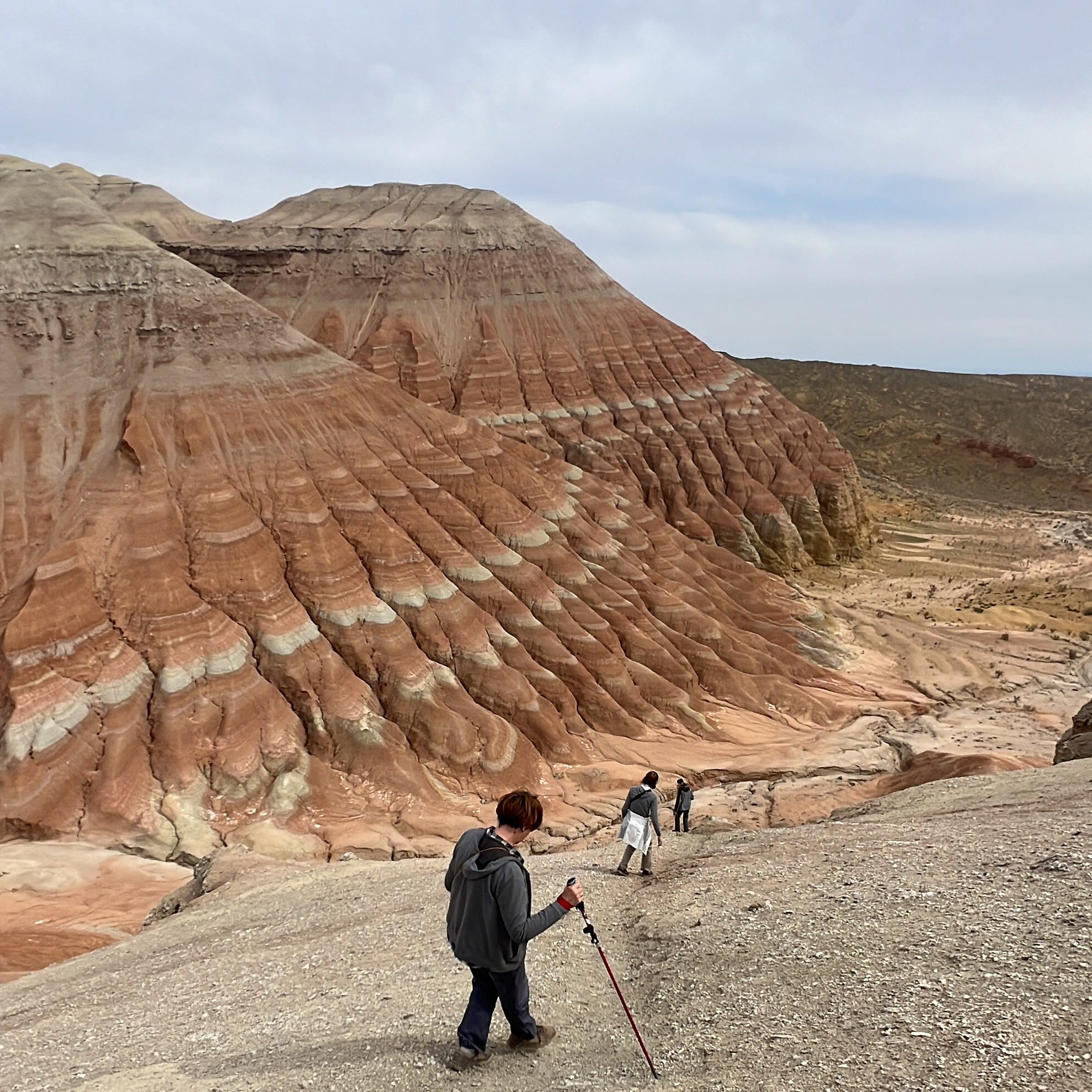 Горы Актау в национальном парке Алтын Эмель, Алматы, Казахстан. Где находится, как доехать, фото и видео весной и осенью