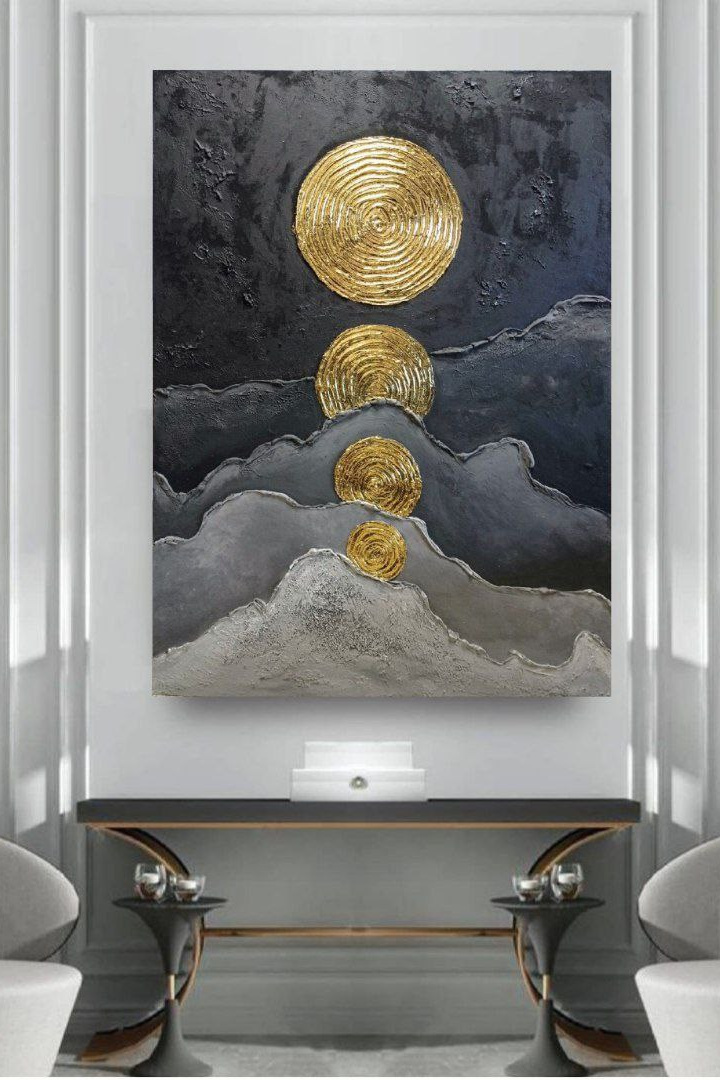 черная картина с золотом