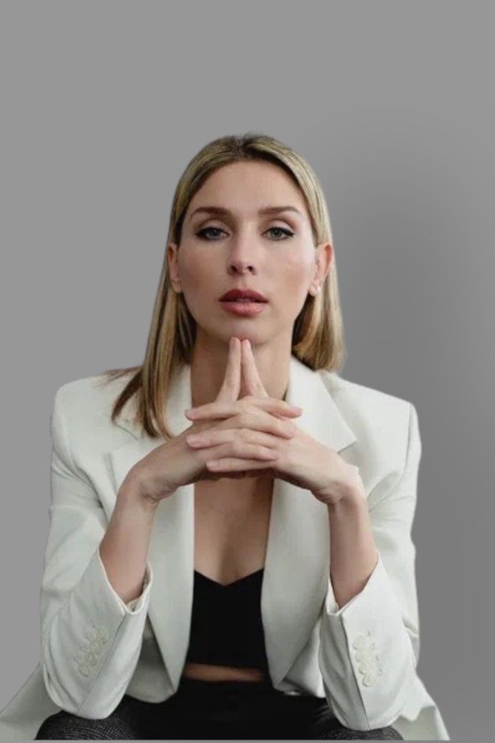 Клуб «Любимые». Ведущий в Москве Никита Колотушкин