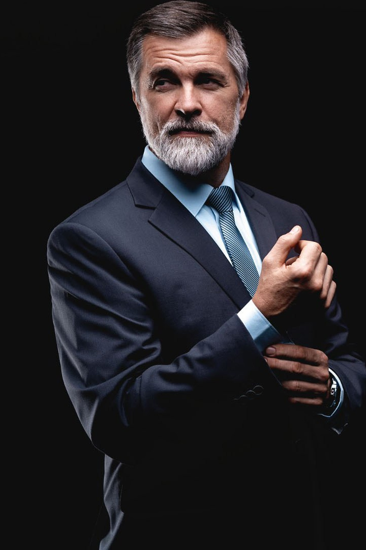 Портретная бизнес фотосессия в Краснодаре | Фотостудия FOTOGEN - Деловая фотосессия с акцентом на индивидуальность.