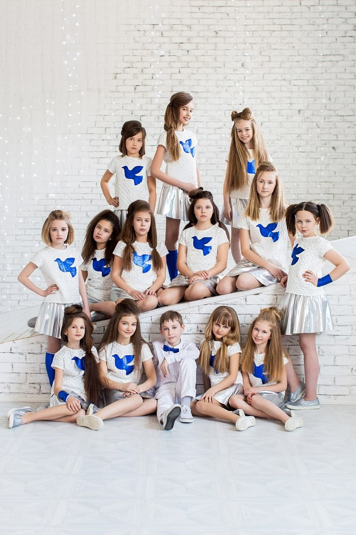 ВАРИАНТЫ СТИЛЕЙ ОДЕЖДЫ (LOOK). Современные Выпускные Альбомы в Ростове-на-Дону