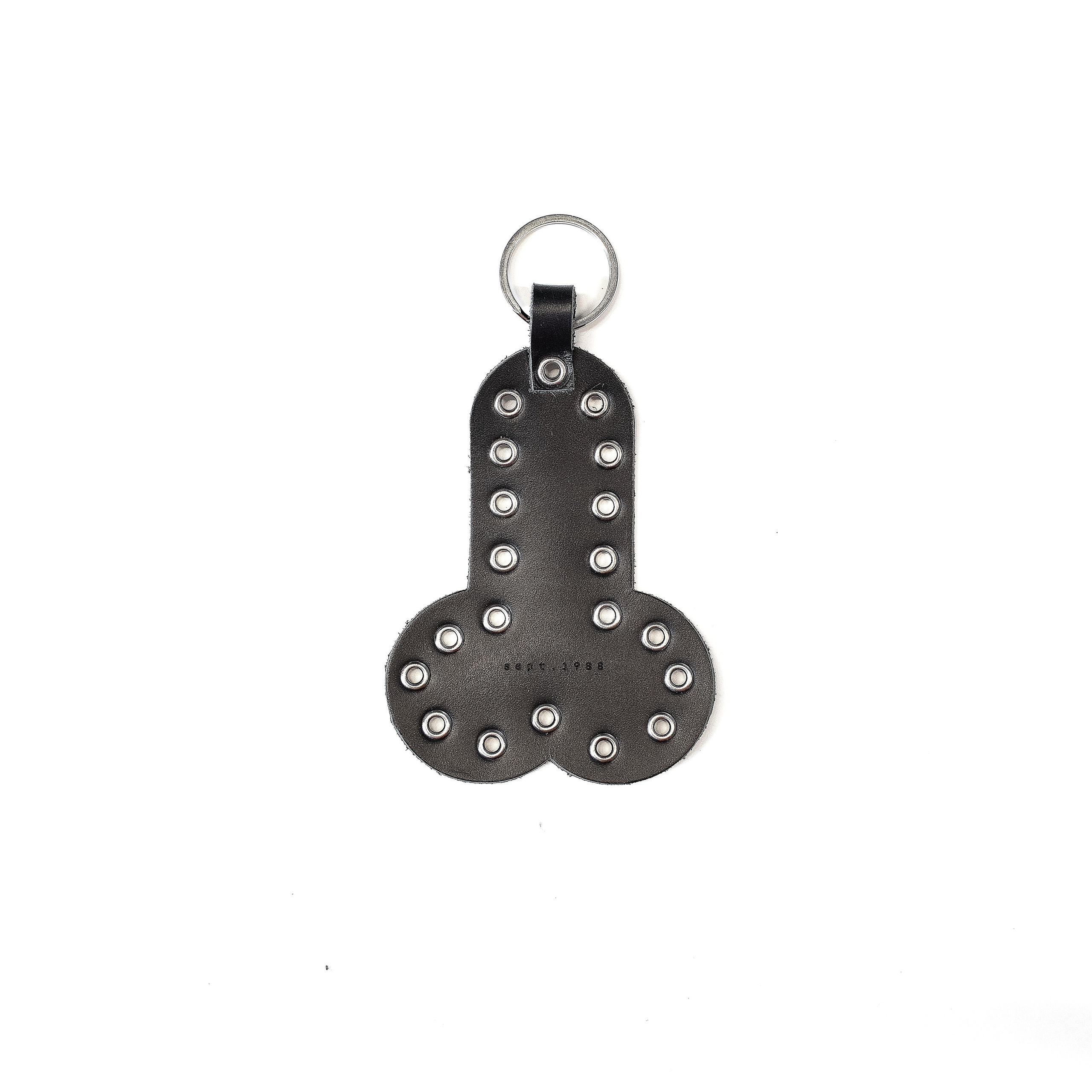 SEPT 1988 / о большой любви к чёрному / дизайнерская одежда и аксессуары ручной работы исключительно чёрного цвета. Елена Тазутдинова — Фотограф. Дизайнер одежды. Визуальный артист. Екатеринбург