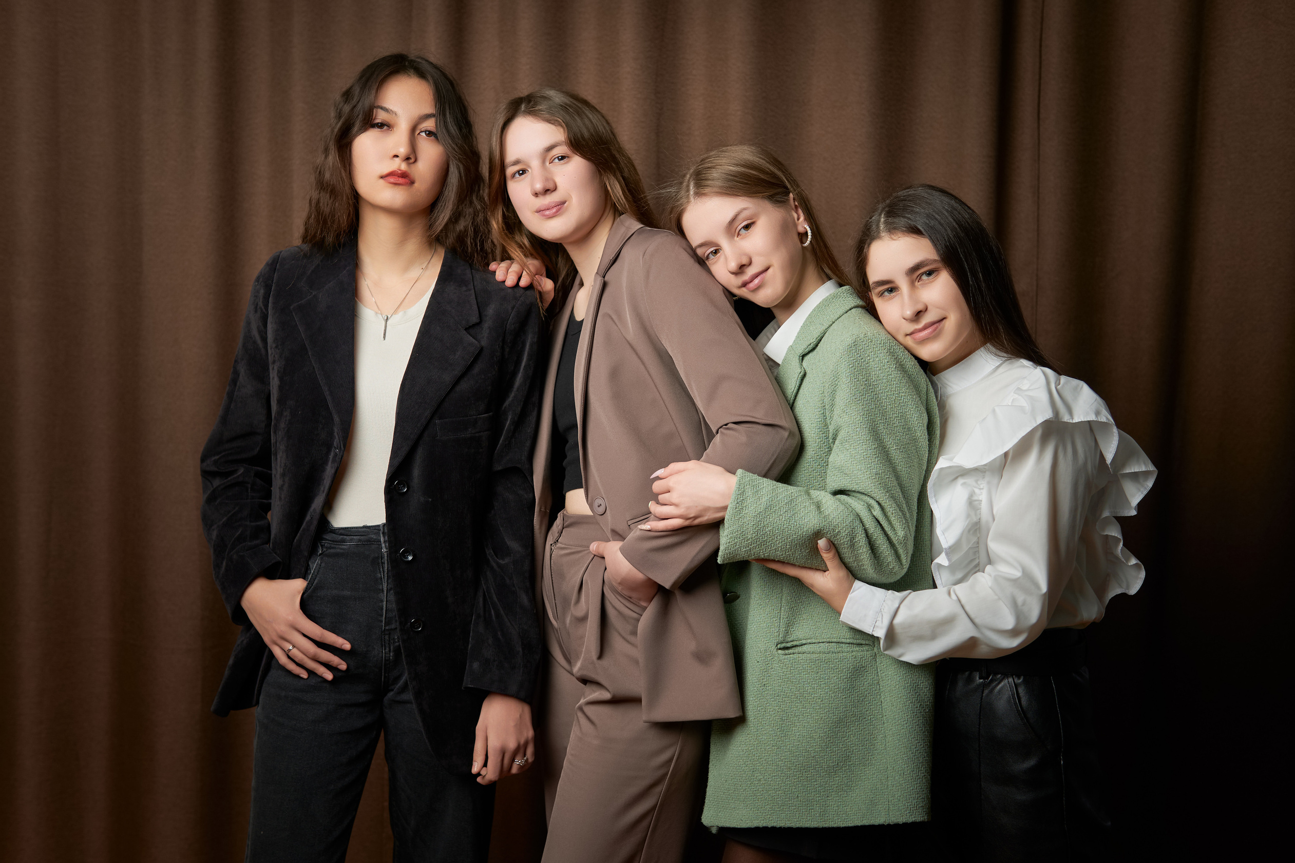 Контакты. Выпускные альбомы в Омске