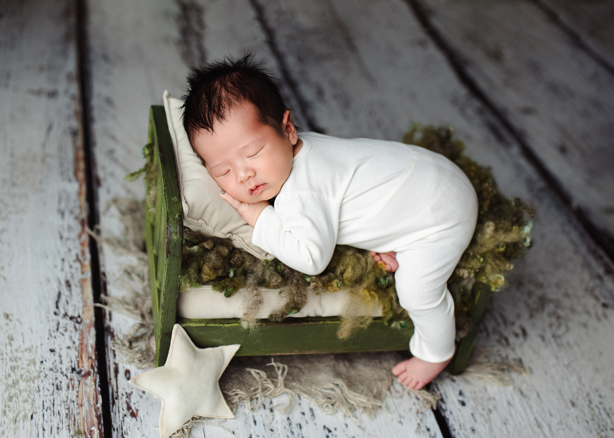 НОВОРОЖДЕННЫЕ. Фотограф новорождённых и беременных в г. Ноябрьск