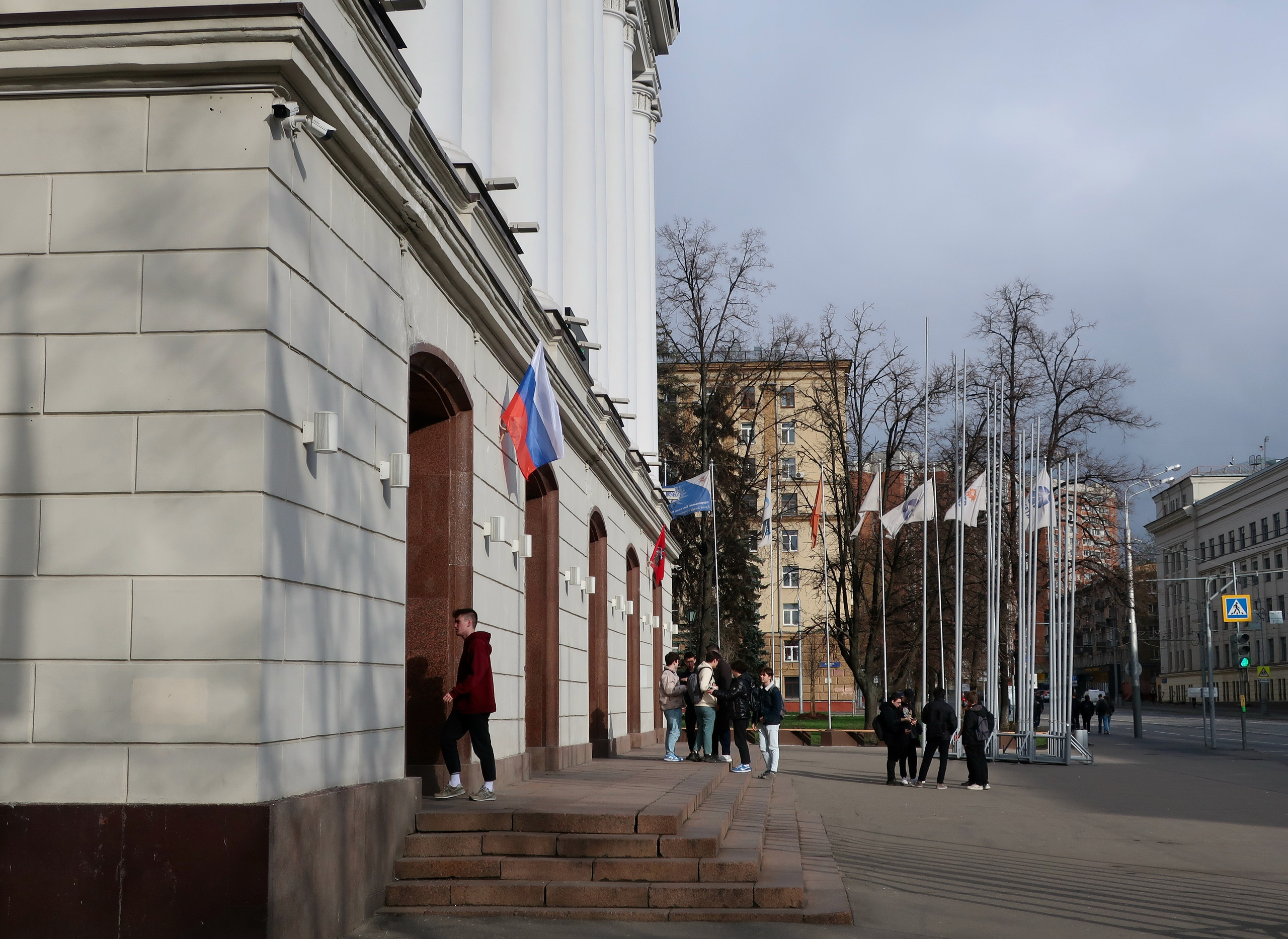 Фотопрогулка по студенческим местам: МЭИ, студгородок, общежитие. Проект «Фотокладовка»: блог уличной фотографии в формате street photo