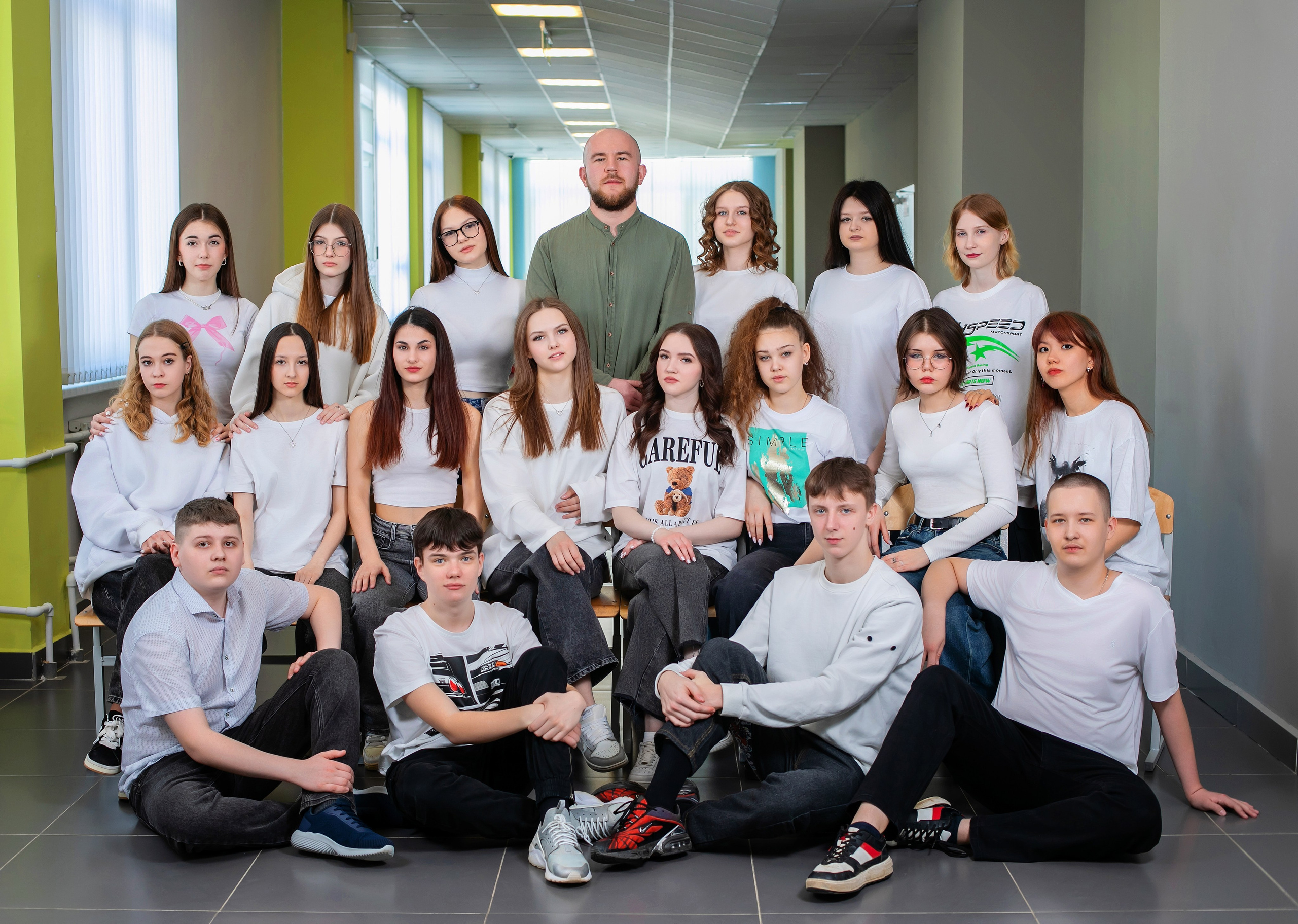 Альбом 3 разворота. Выпускные фотокниги