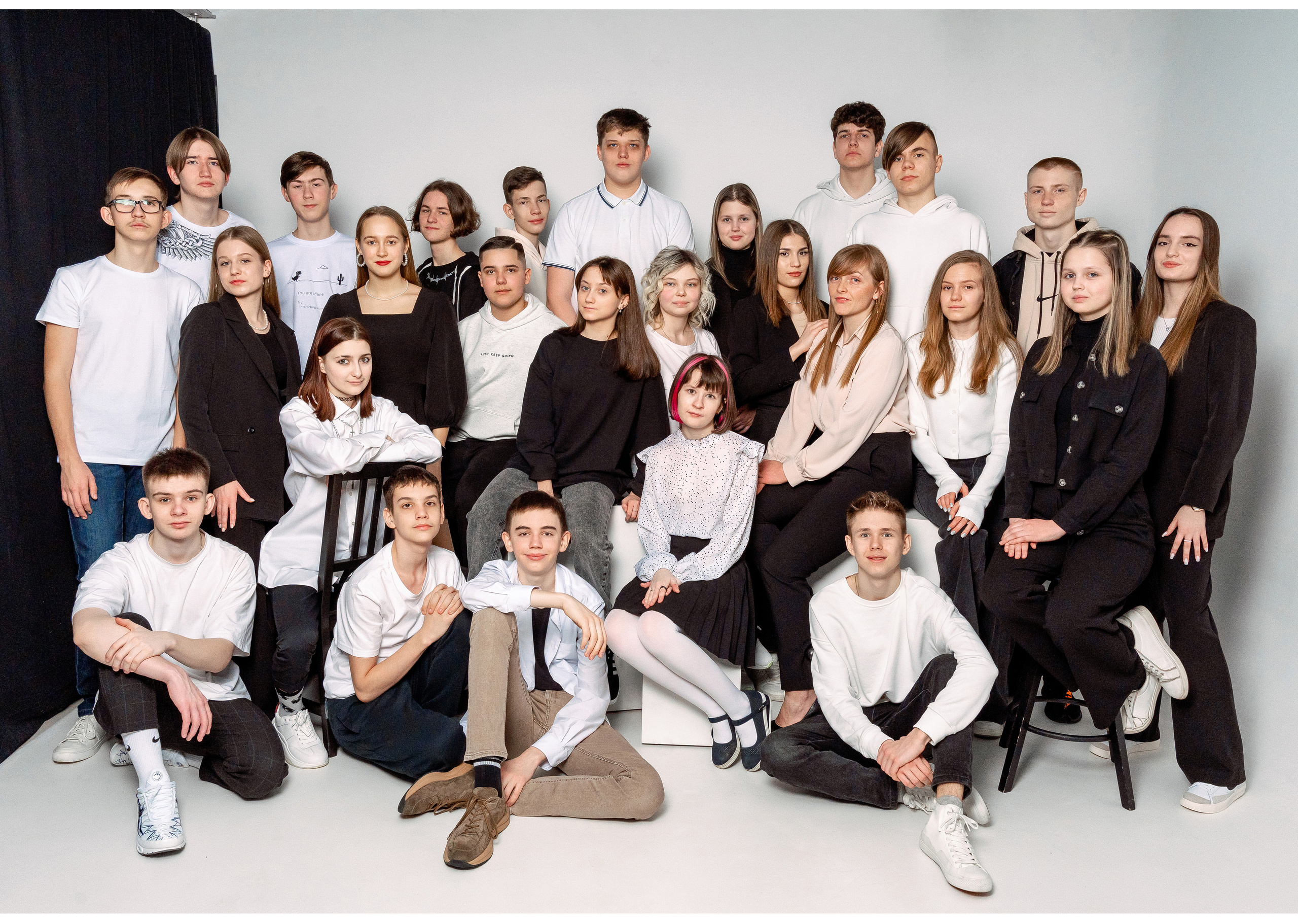 Альбом общей вёрстки «ПЕРВЫЙ». Фотокомпания «Алые паруса» выпускные альбомы Москва и МО