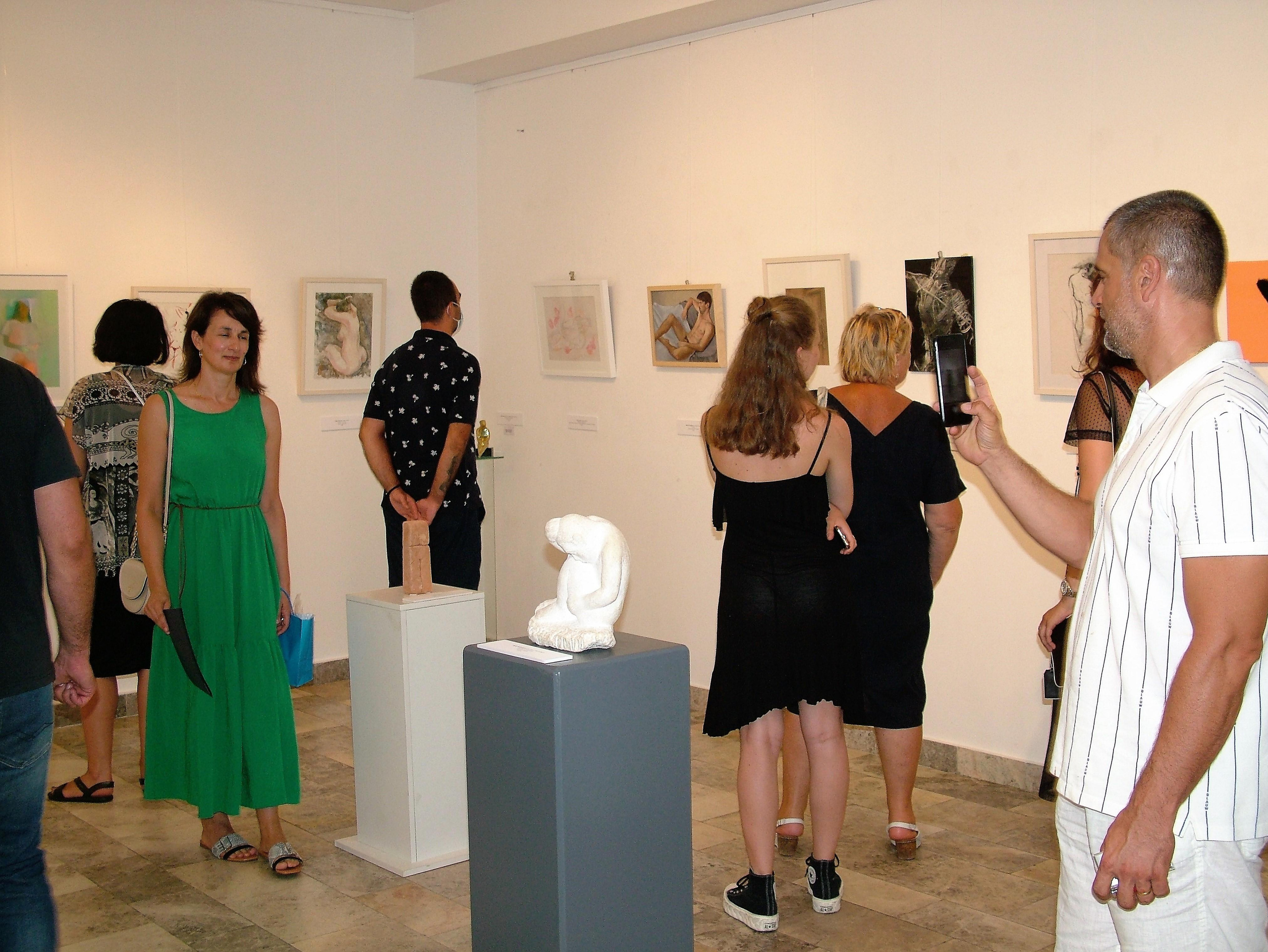 Exhibitions. Фотограф Женя Грош в Москве