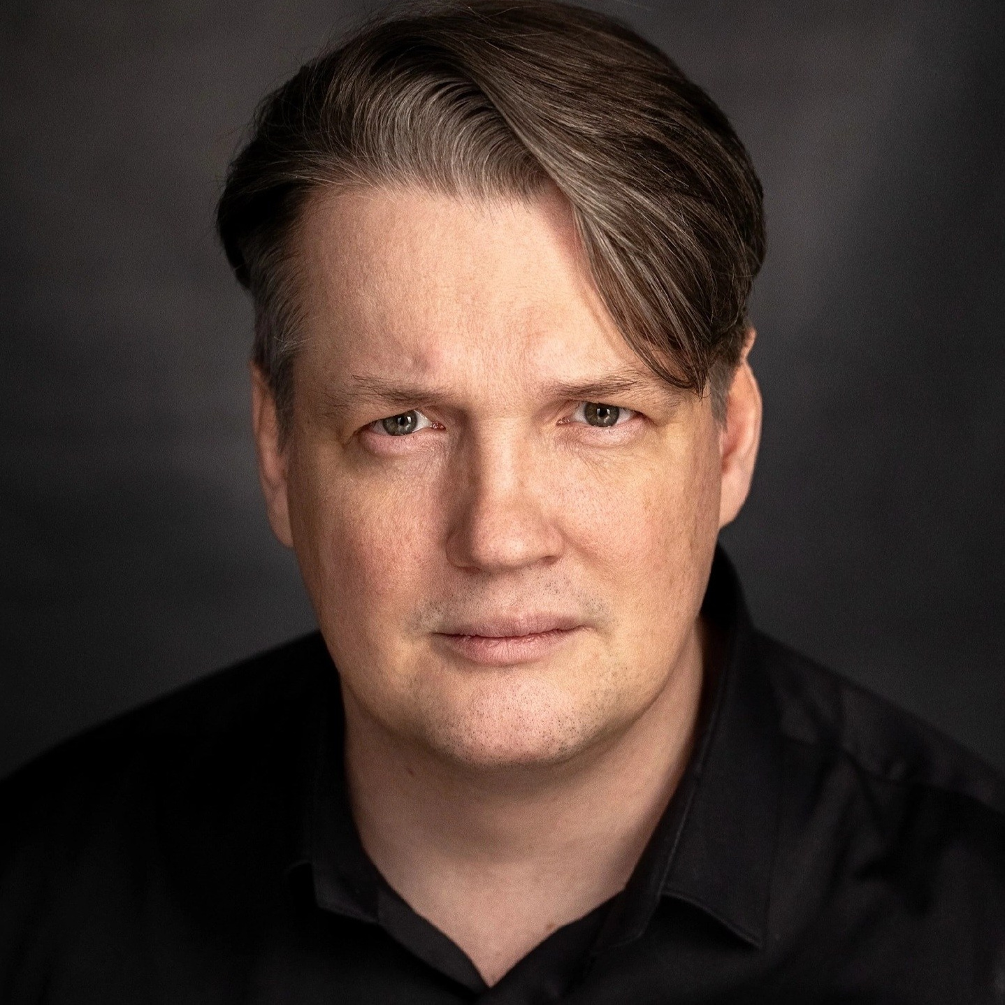 Автор серии фильмов Заговоренные актёр, режиссёр, сценарист и продюсер Роман Каун