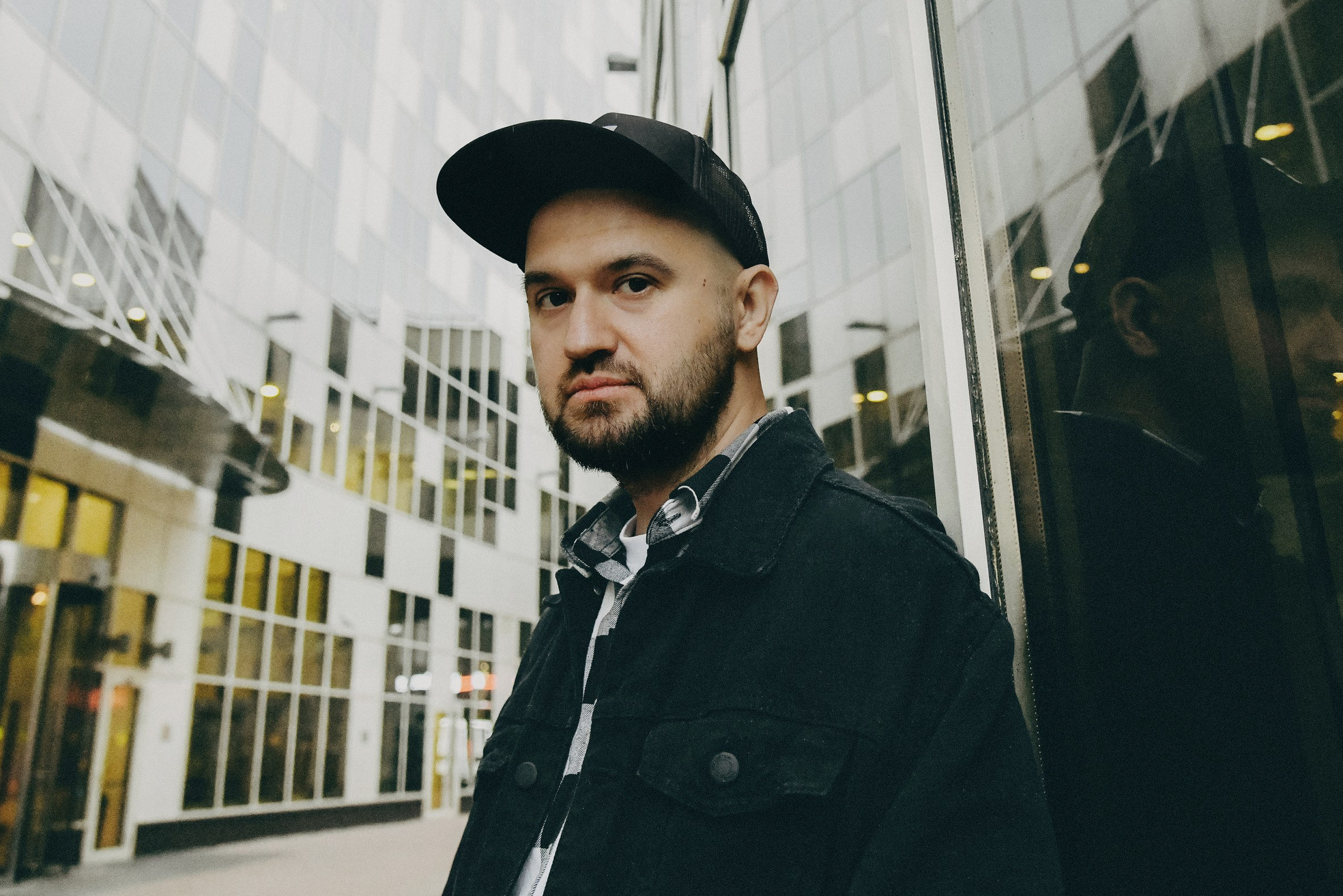 Био. Антон Великжанин — фотокорреспондент