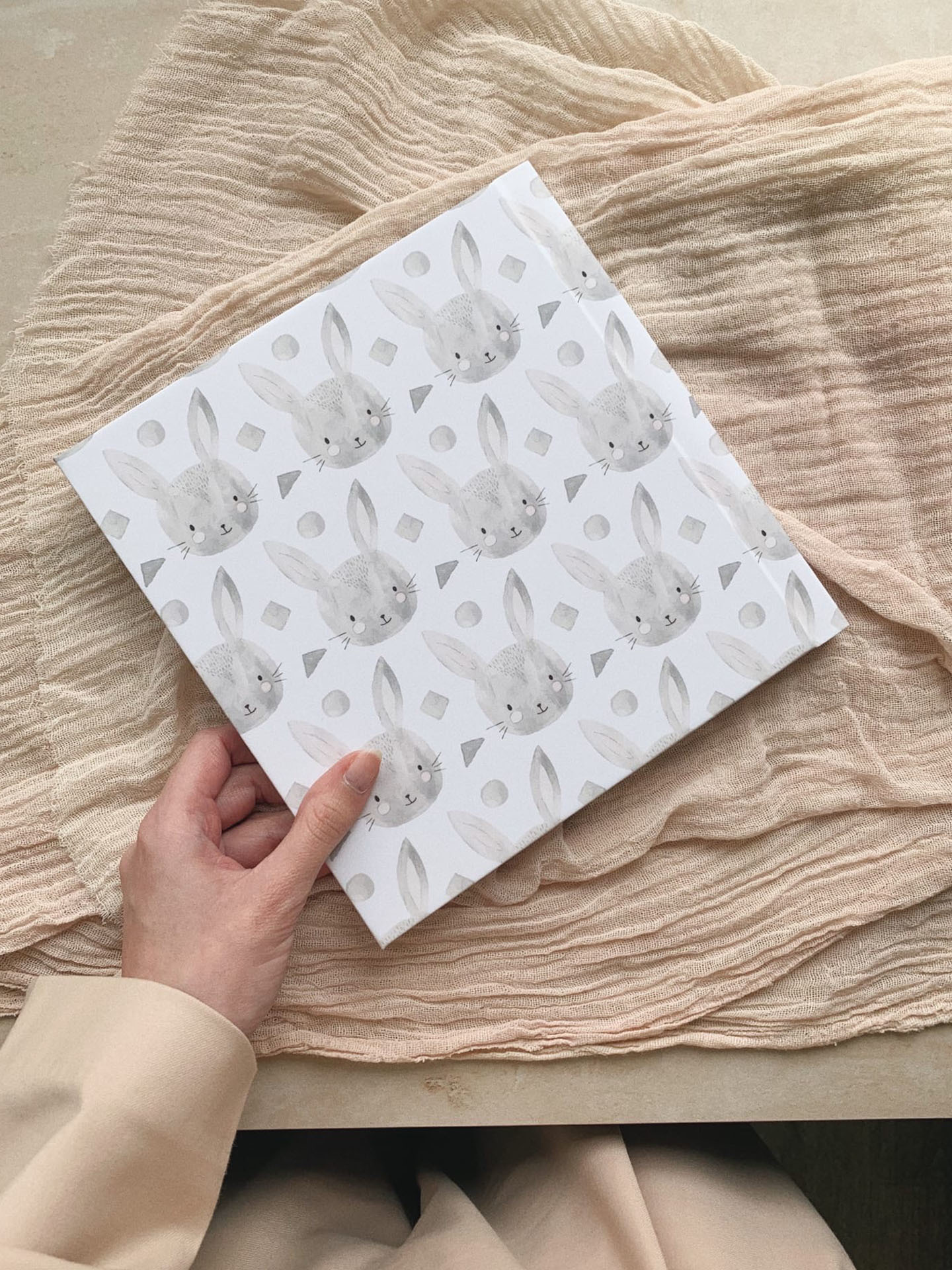 Печать фотокниг Тюмень. Фотограф в стиле минимализм Тюмень