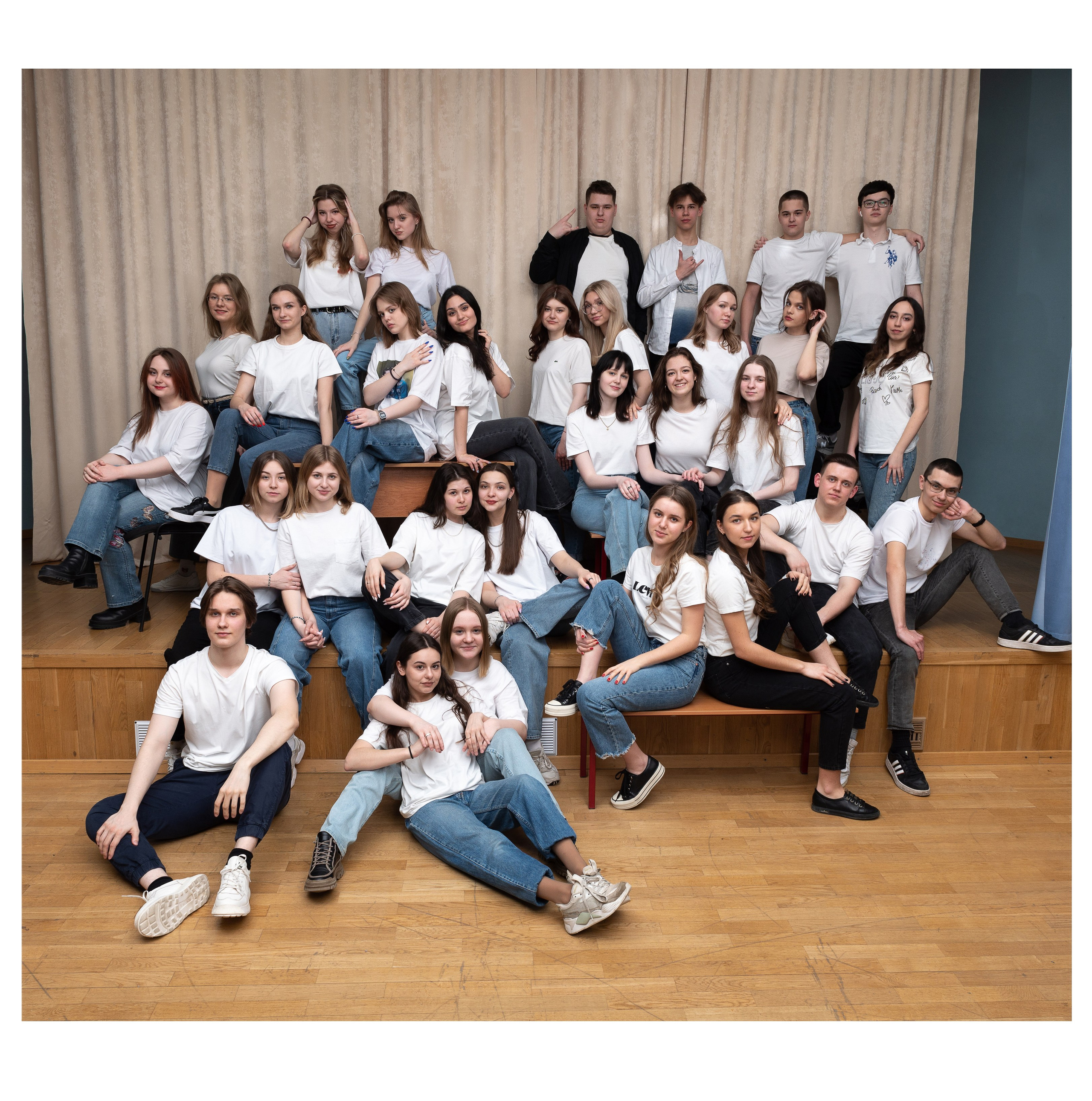 Для 9 и 11 классов. Выпускные альбомы в саду и школе. Подольск. Лифарь Татьяна